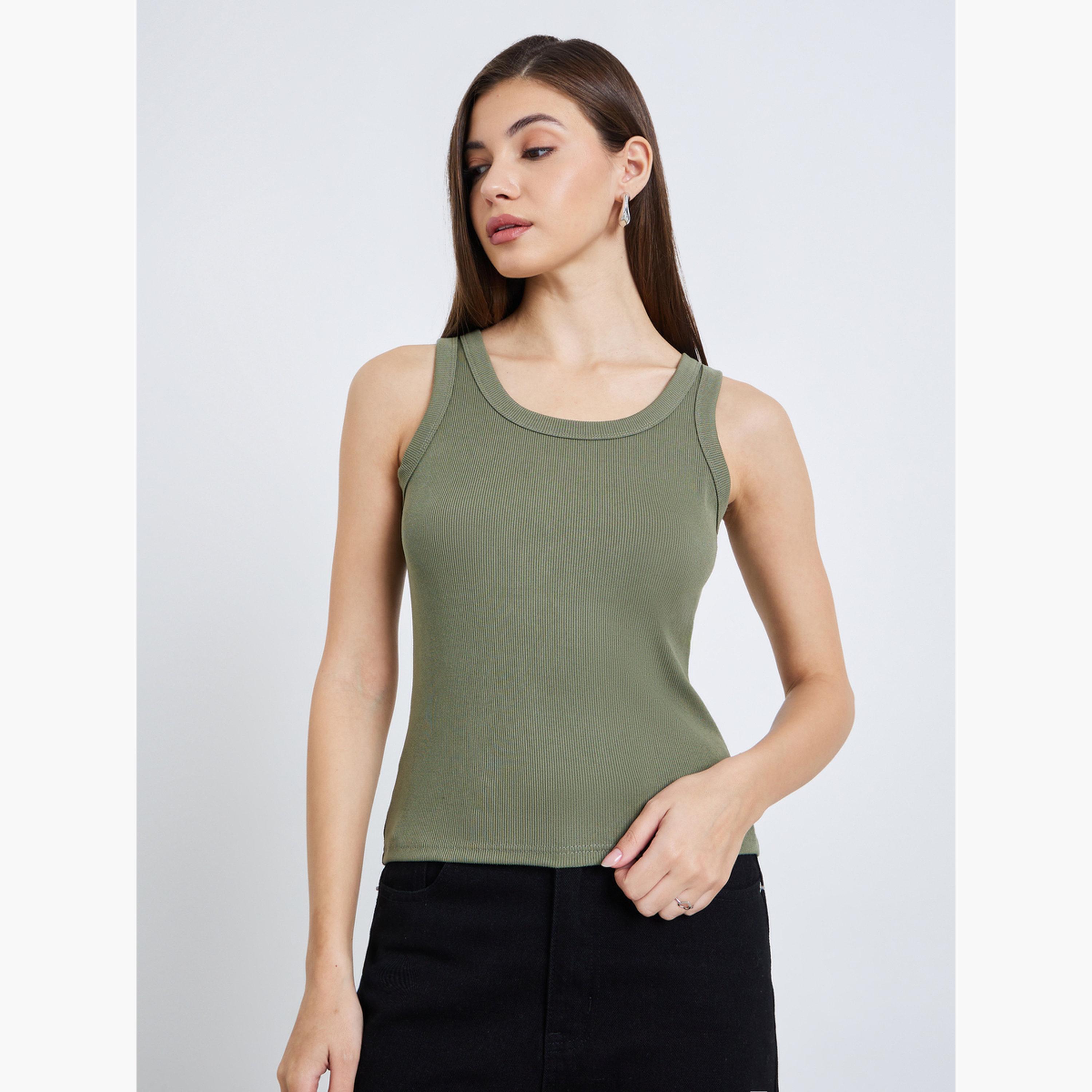 بلوزة مضلعة محبوكة بلا أكمام-women-clothing-tshirts-image-1