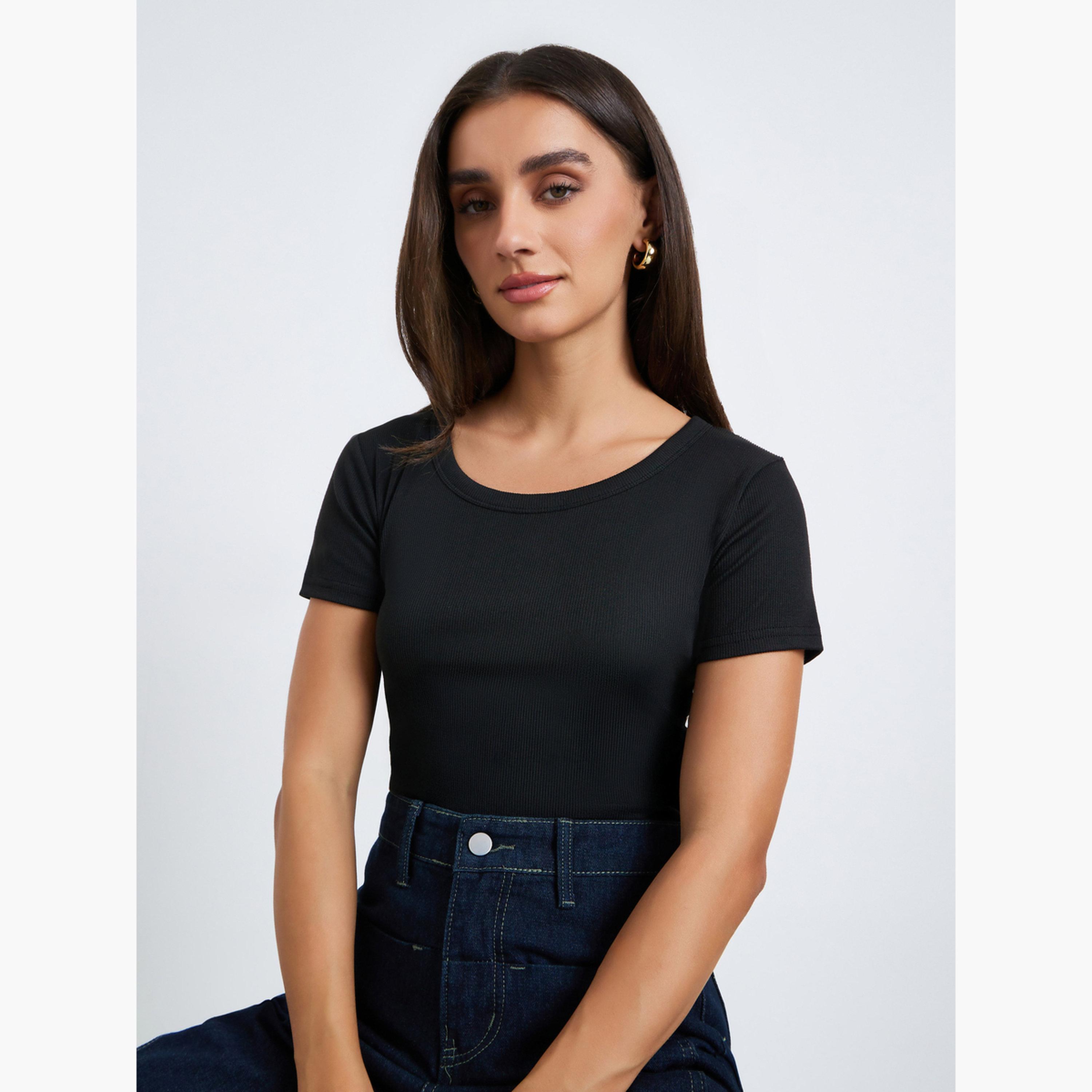 بلوزة محبوكة مضلعة بأكمام قصيرة-women-clothing-tshirts-image-3