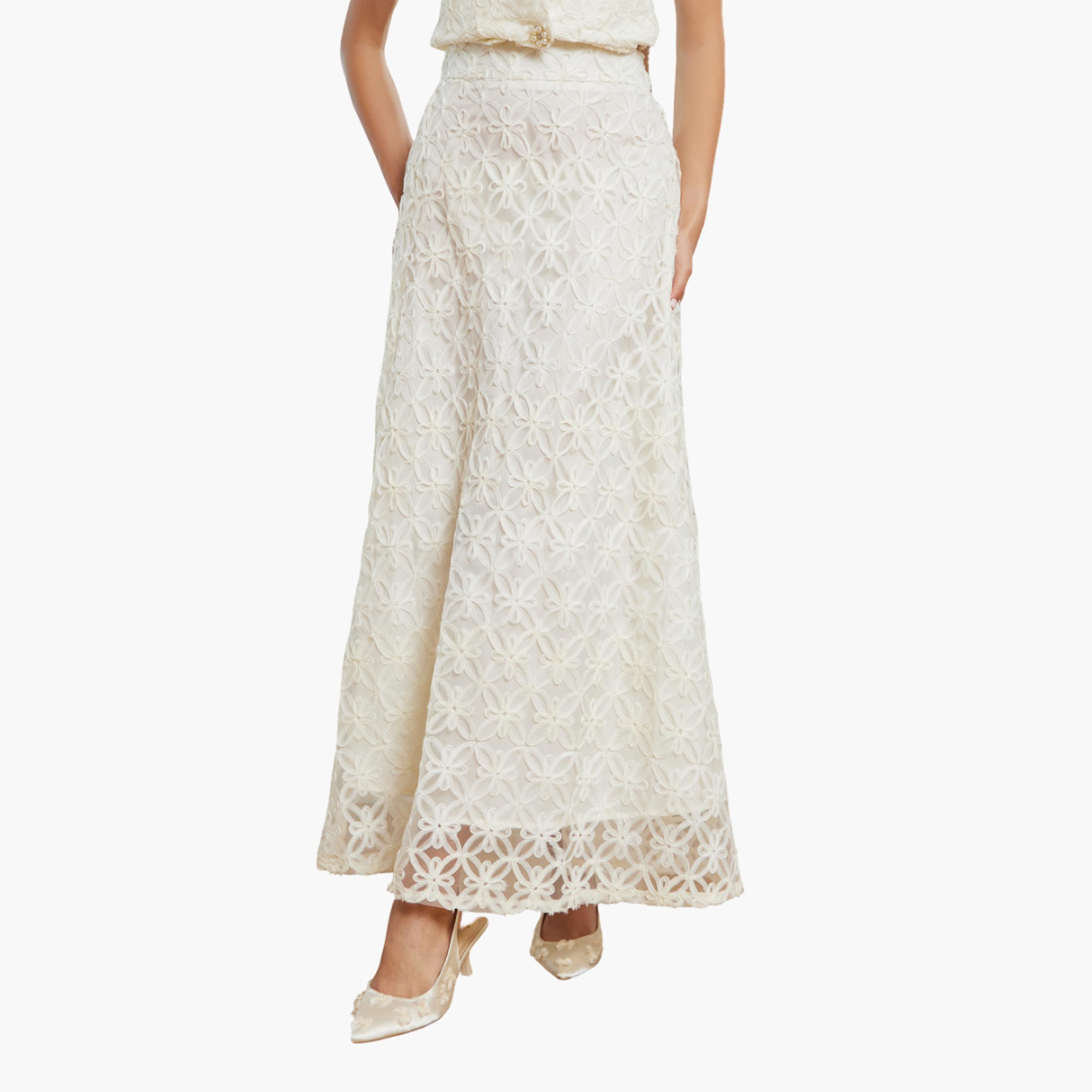 تنورة طويلة بحافة واسعة وتطريز أبليك-women-clothing-bottoms-skirts-image-1
