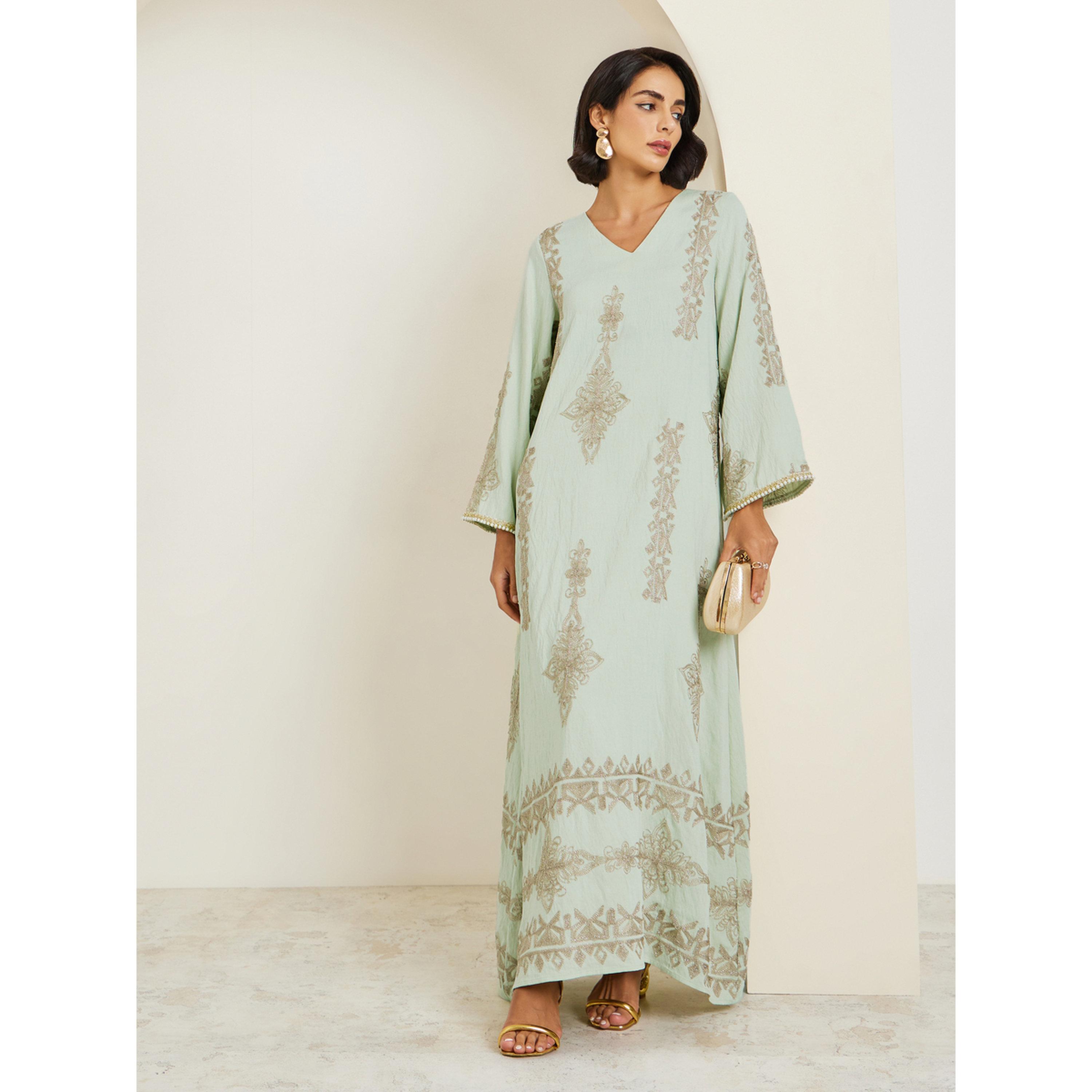 جلابية مطرزة بحافة واسعة-women-arabicclothing-jalabiyas-image-3