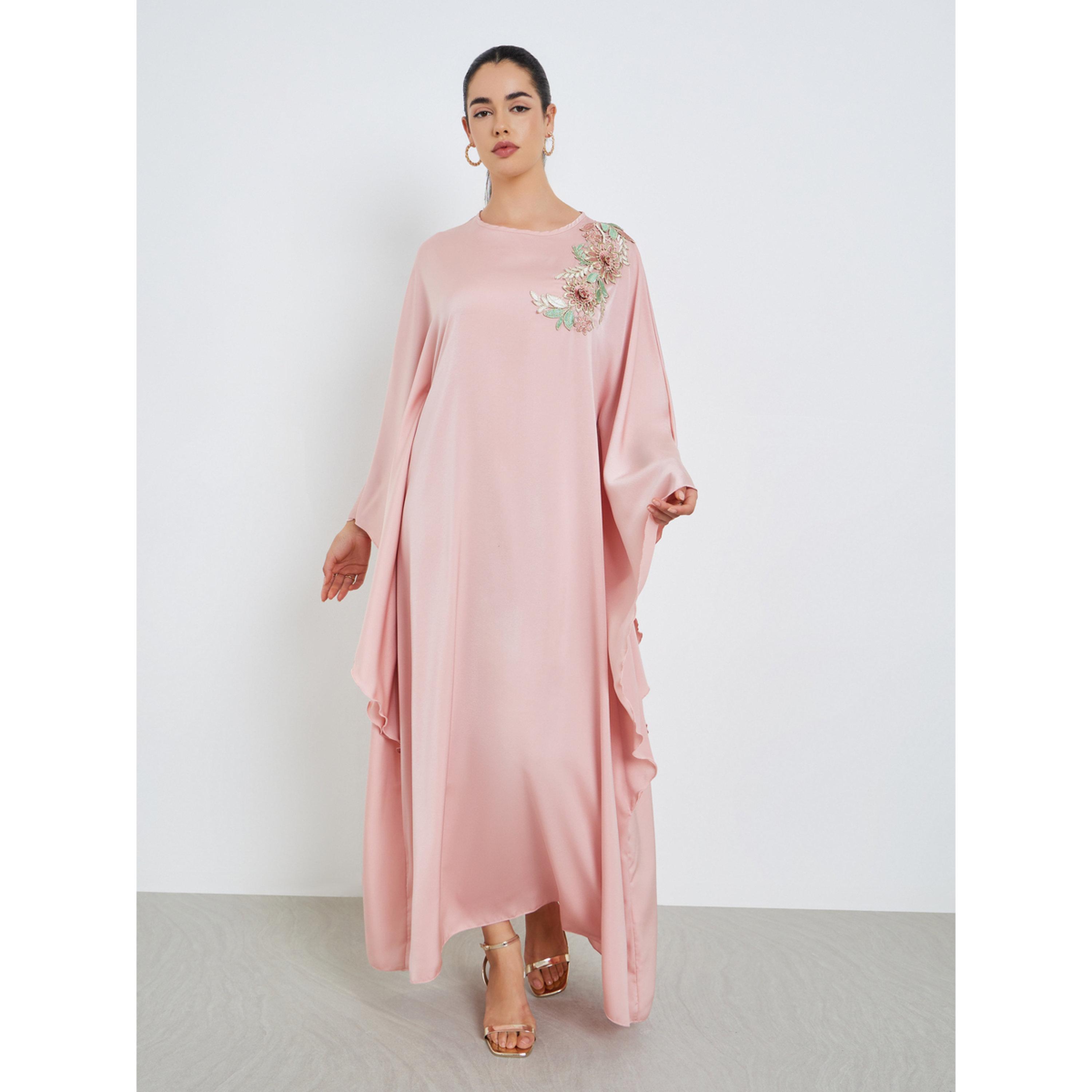 قفطان ساتان مزين لون وردي-women-arabicclothing-kaftan-image-1