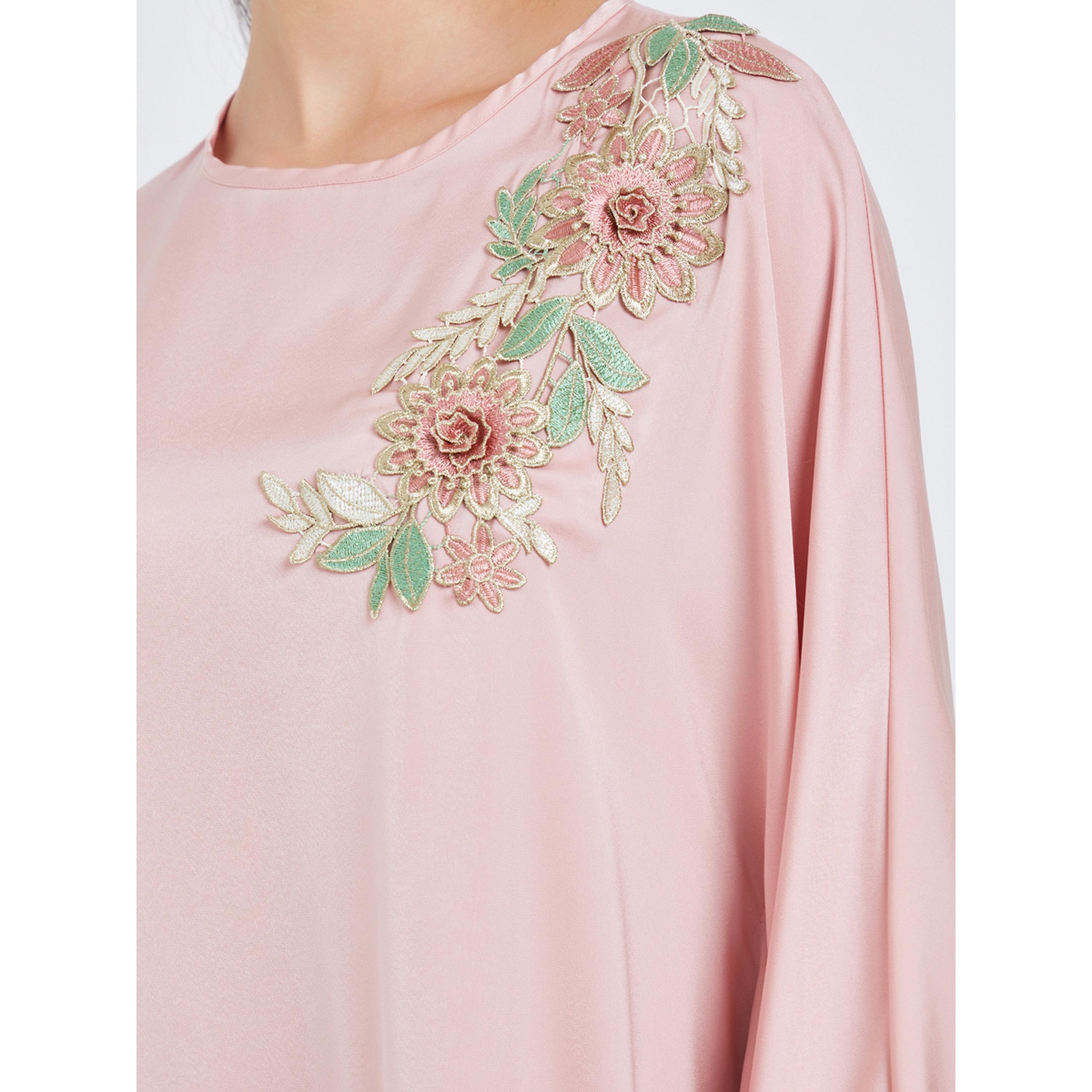 قفطان ساتان مزين لون وردي-women-arabicclothing-kaftan-image-4