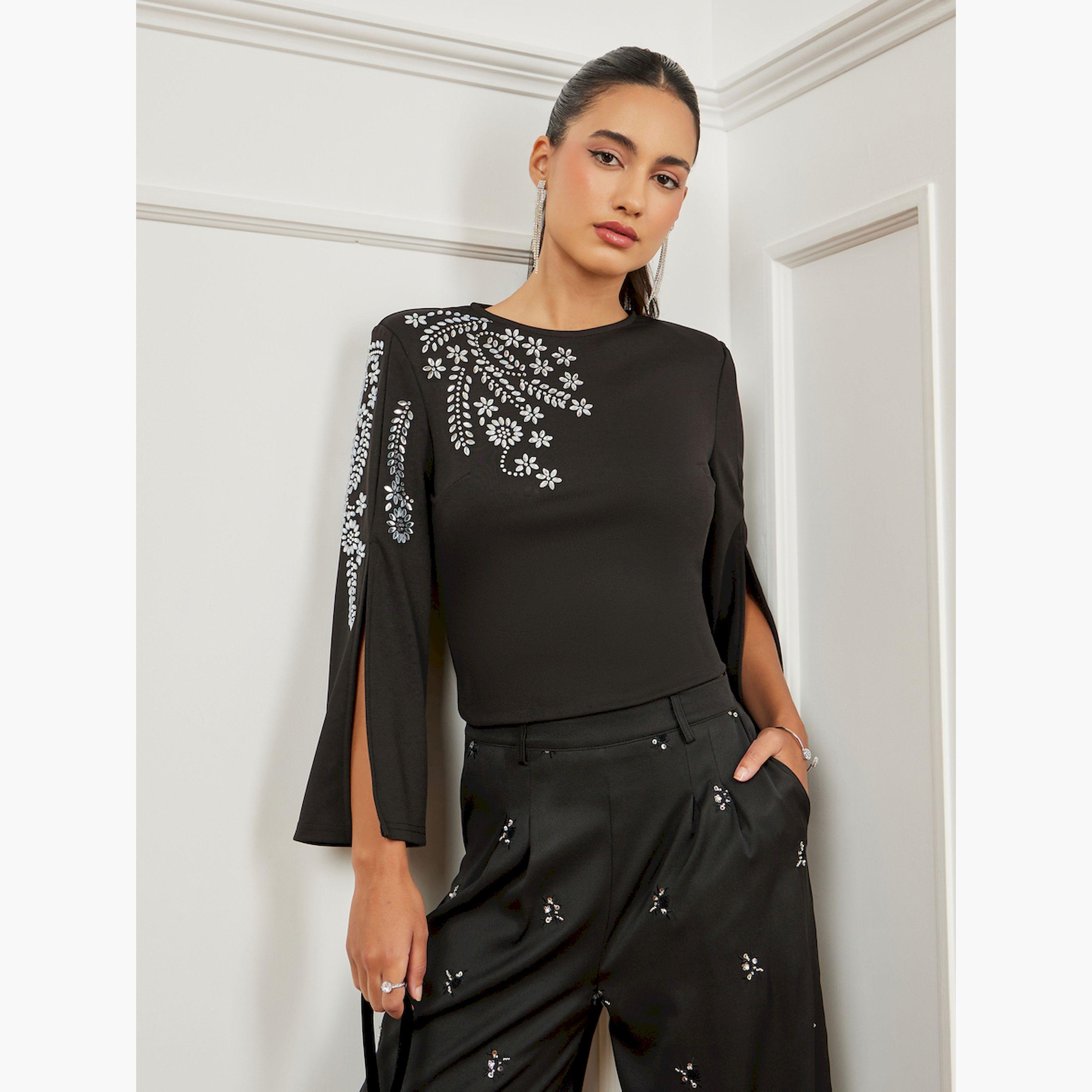 بلوزة بأكتاف مبطنة وأكمام بشق-women-clothing-shirtsandblouses-blouses-image-1