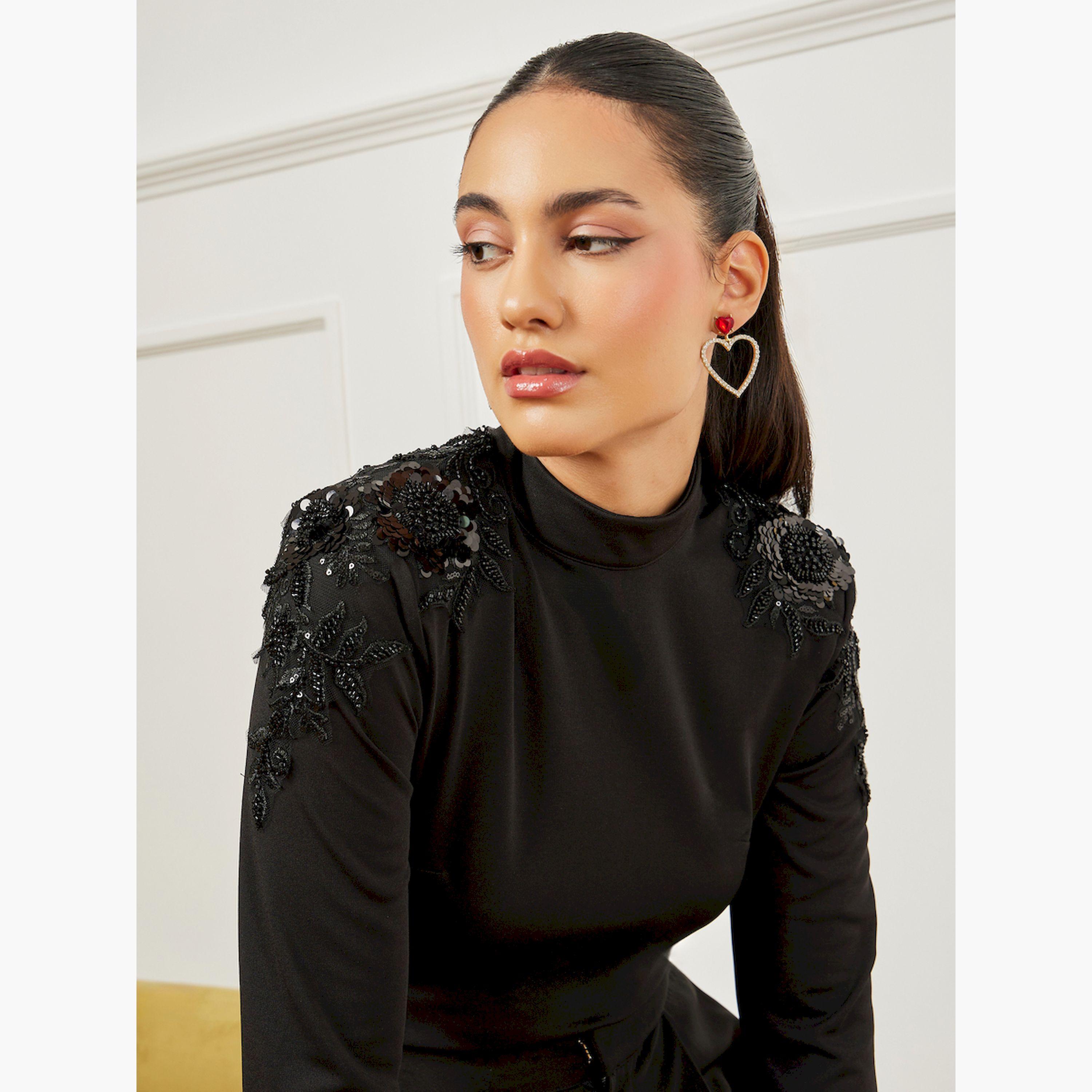 بلوزة محبوكة بأكتاف مزينة-women-clothing-shirtsandblouses-blouses-image-4