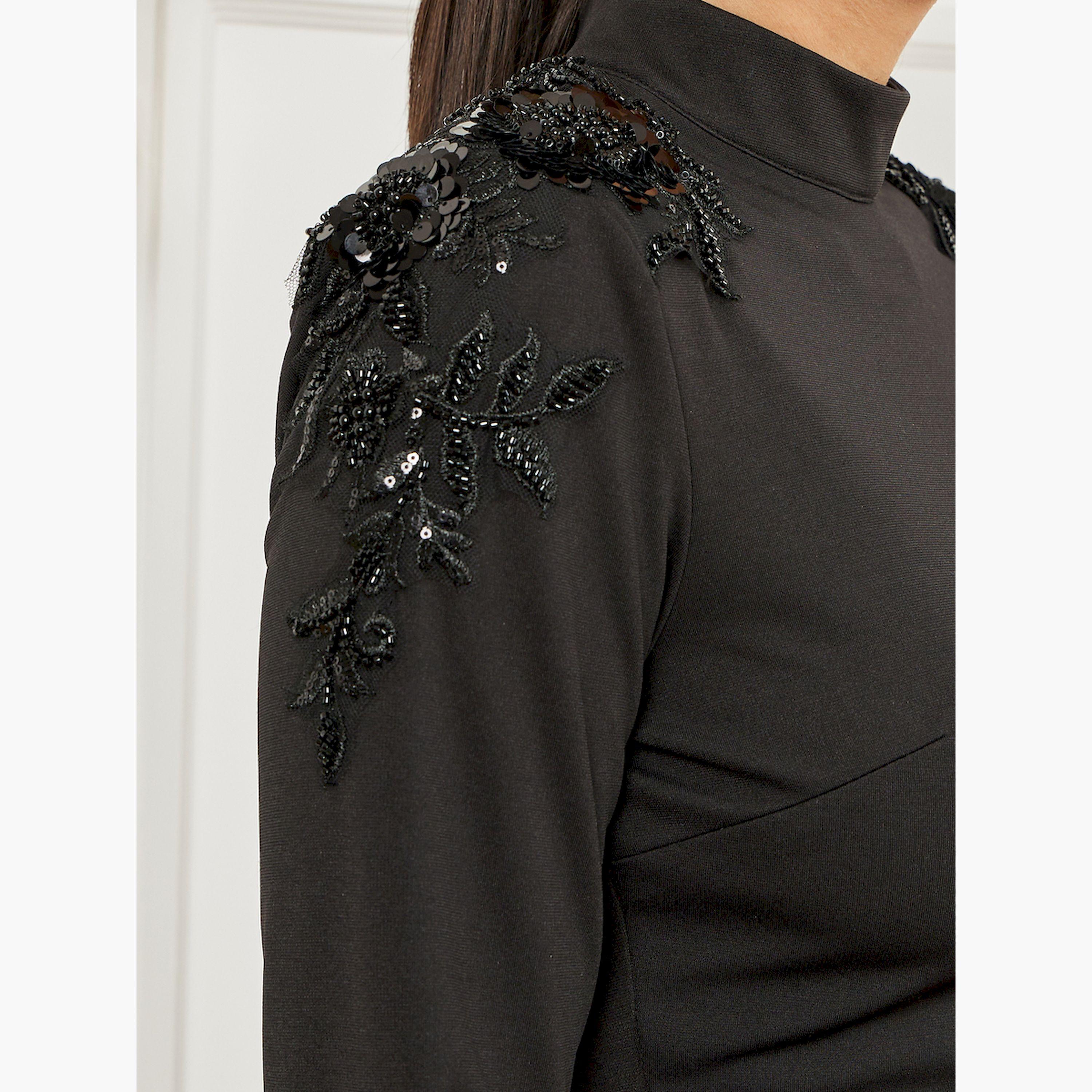 بلوزة محبوكة بأكتاف مزينة-women-clothing-shirtsandblouses-blouses-image-6