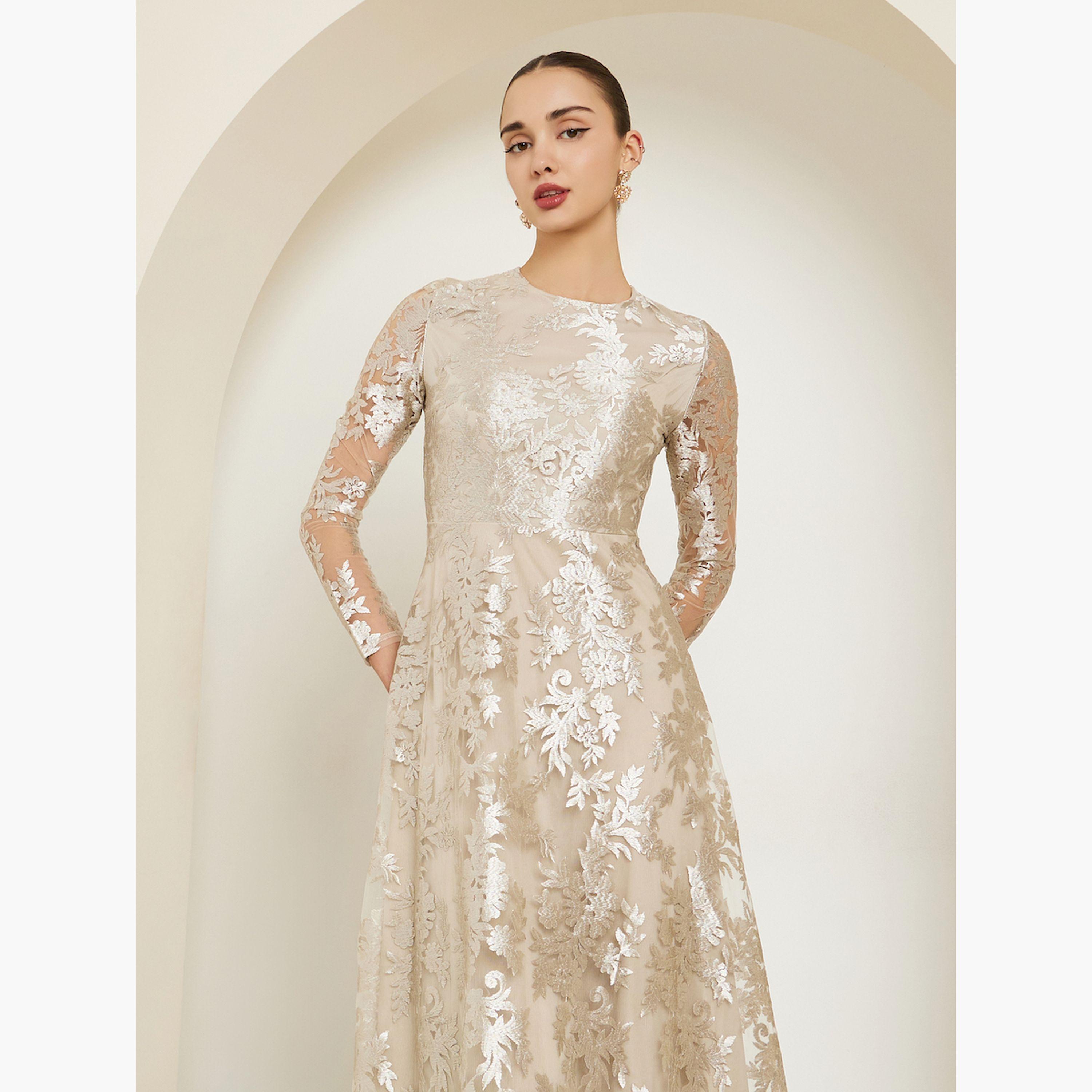 فستان طويل بحافة واسعة بأكمام طويلة ودانتيل بالكامل-women-clothing-dresses-image-2