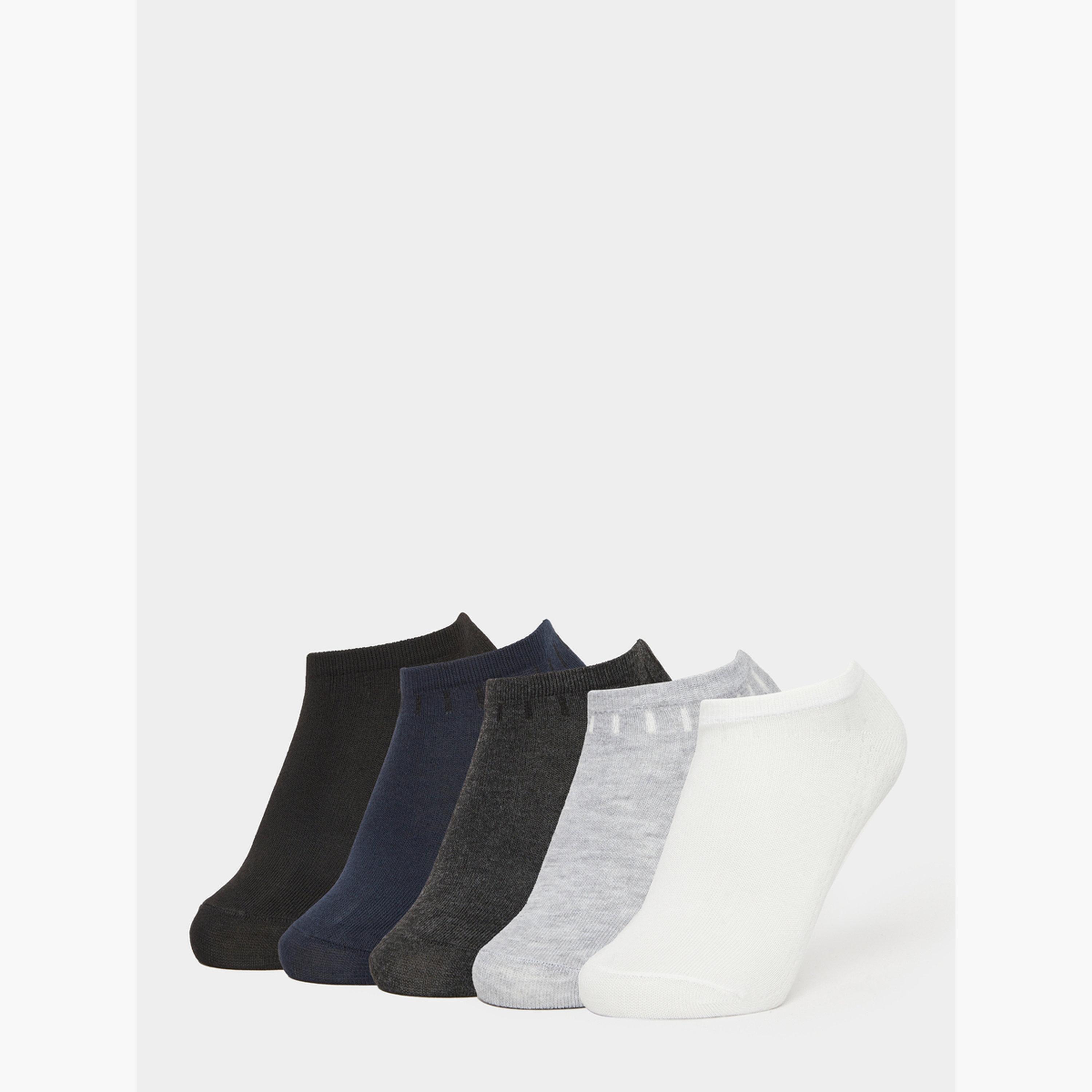 طقم 5 أزواج جوارب كاحل بتفاصيل متباينة-men-socks-image-1