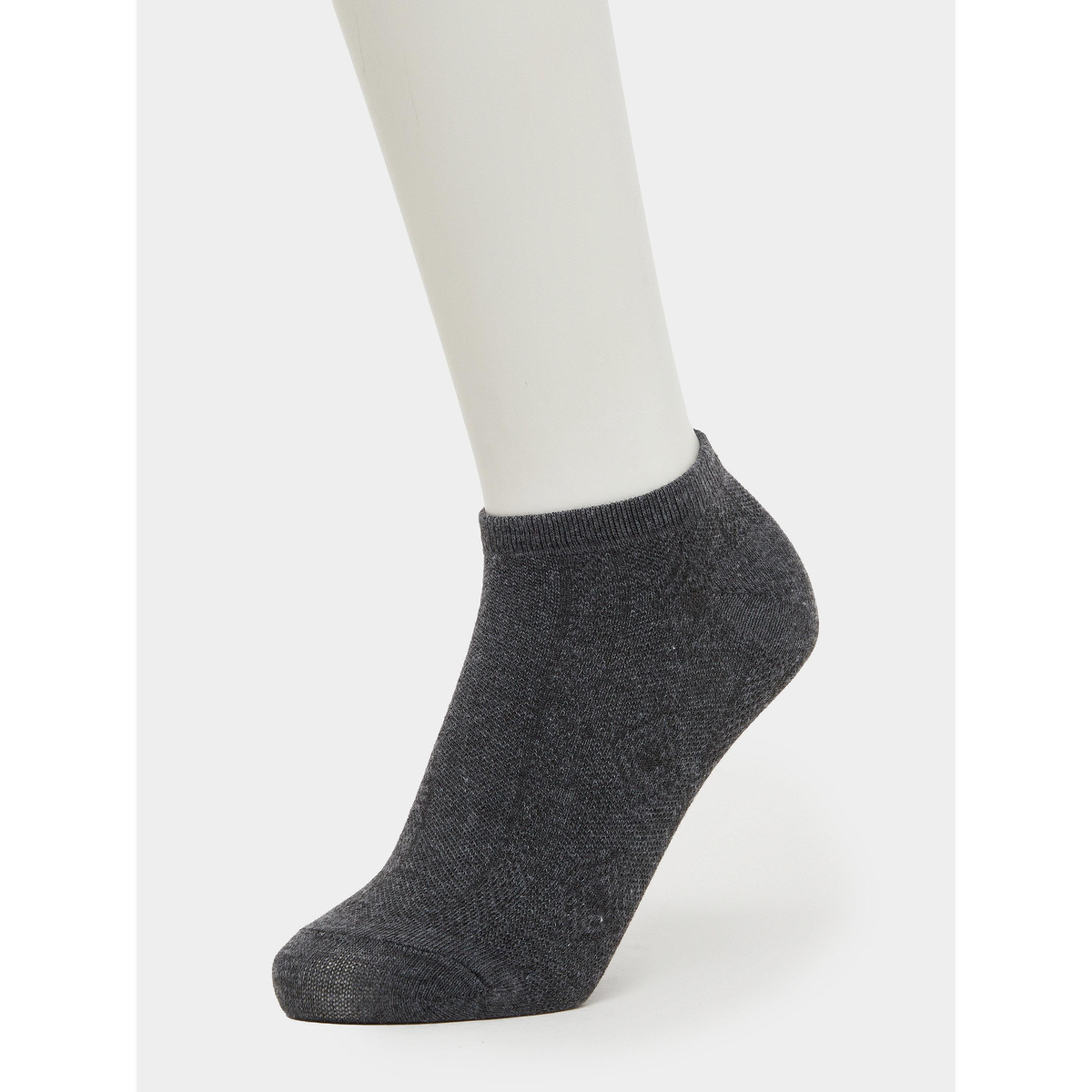 طقم من جوارب ناعمة بتفاصيل مفرغة 5 قطع-women-socksandstockings-image-4