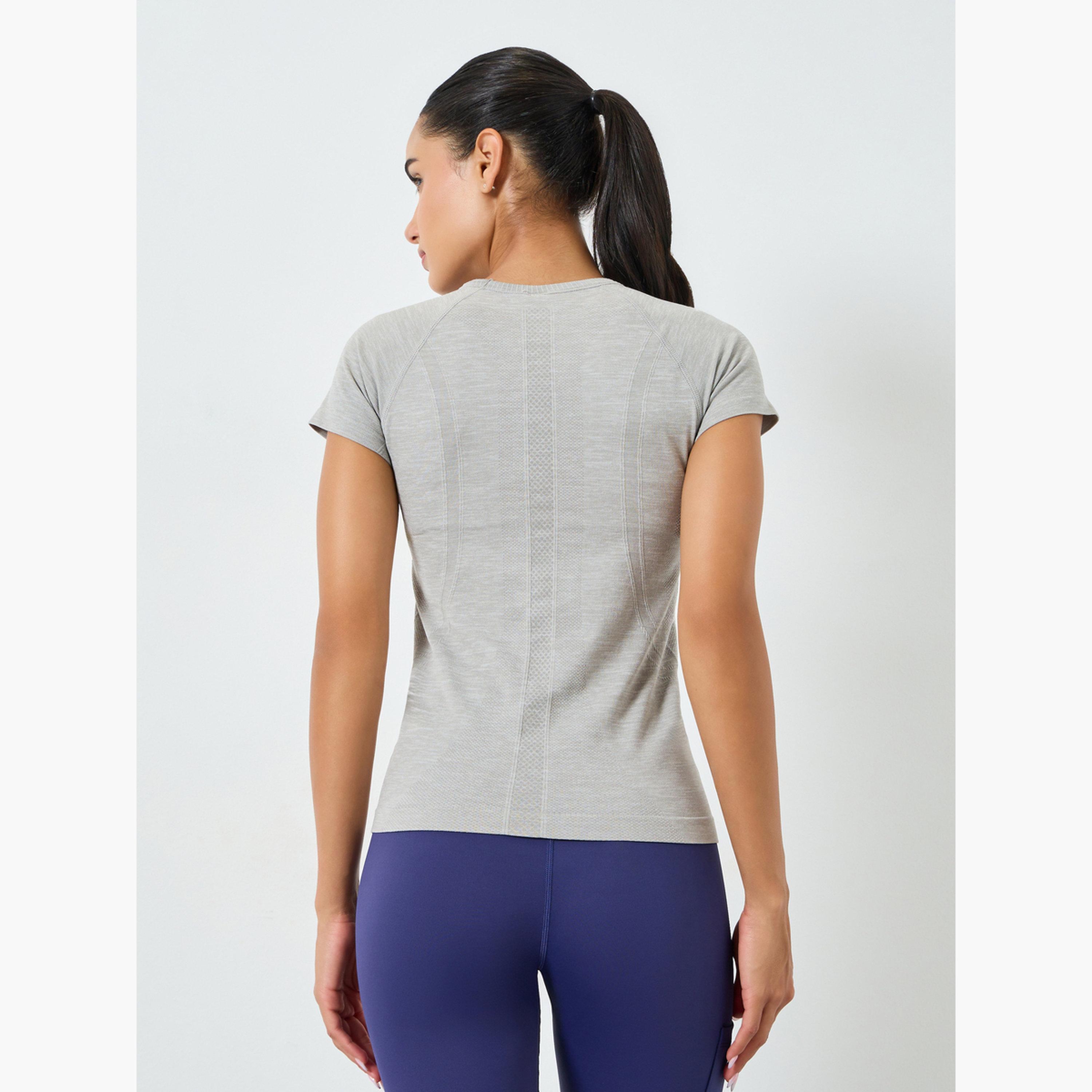 بلوزة بأكمام قصيرة وتفاصيل محددة بلا خياطة-sports-women-clothing-tshirtsandvests-image-4