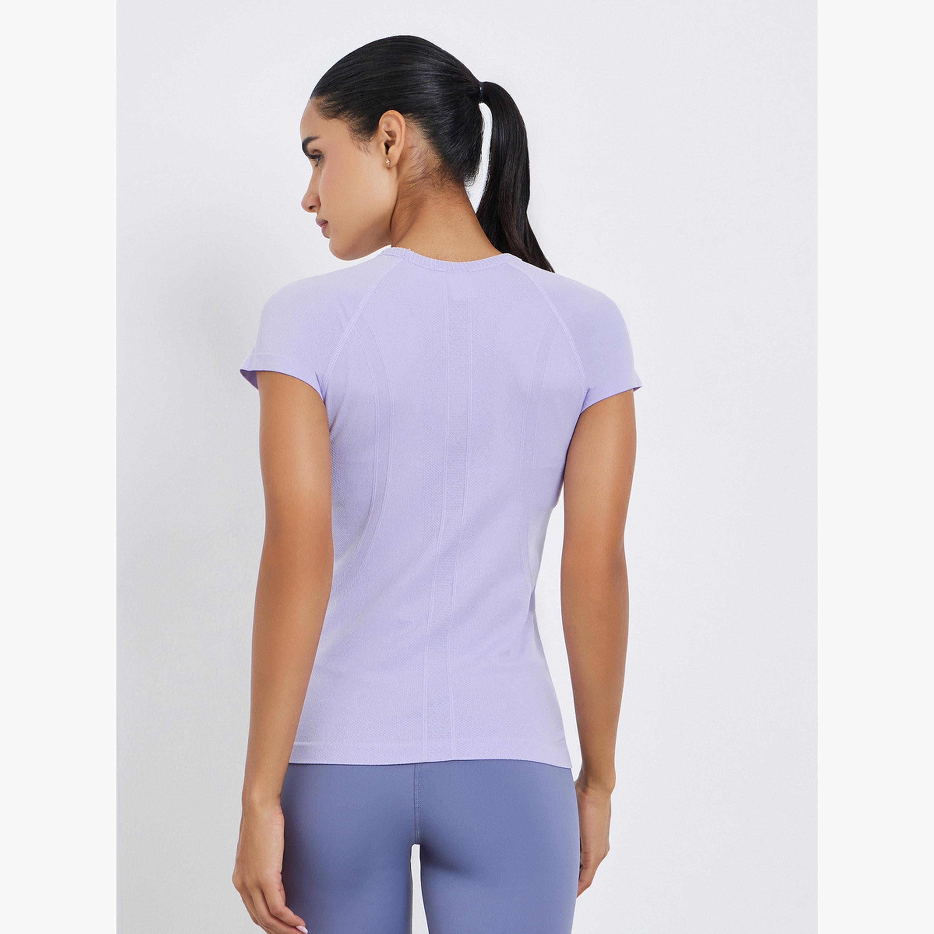 بلوزة بتفاصيل كونتور وبلا خياطة-sports-women-clothing-tshirtsandvests-image-3