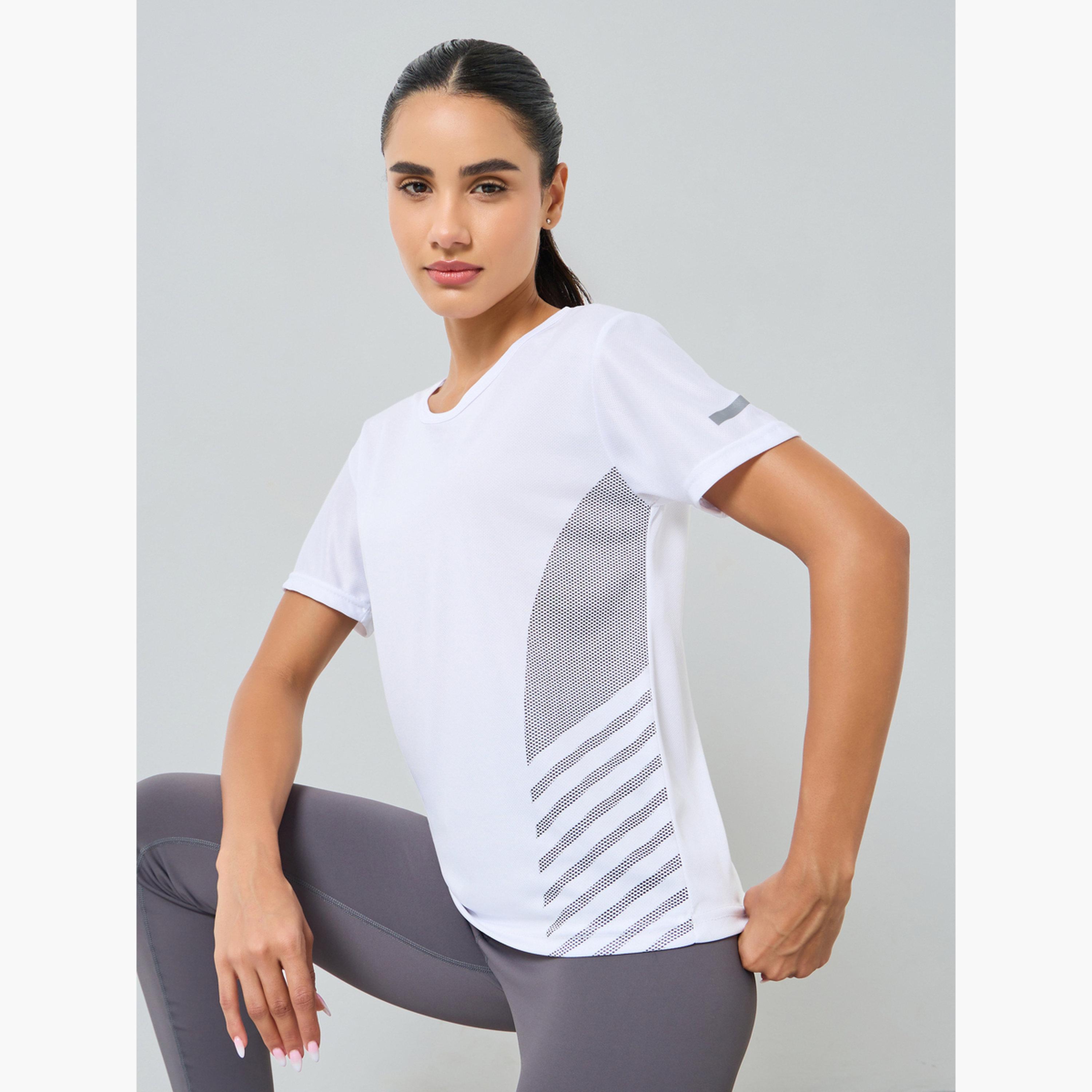 Styli Women Reflective Stripe Short Sleeve Top-sports-women-clothing-tshirtsandvests-image-2