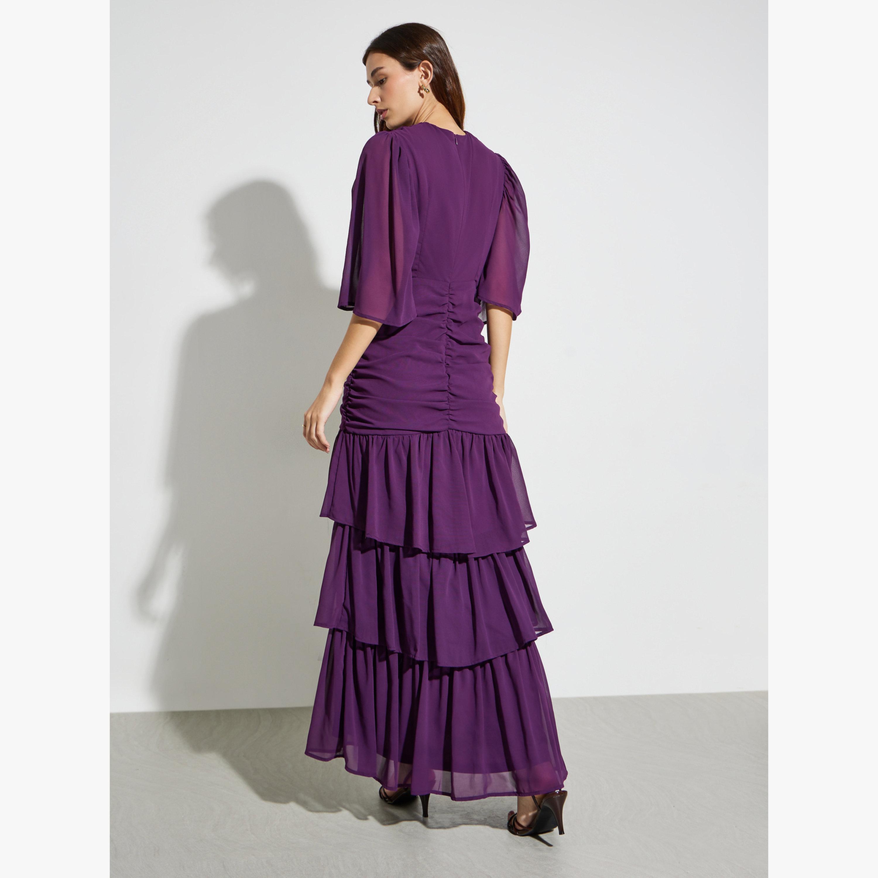 فستان طويل مزين بطبقات وتفاصيل مزمومة-women-clothing-dresses-image-4
