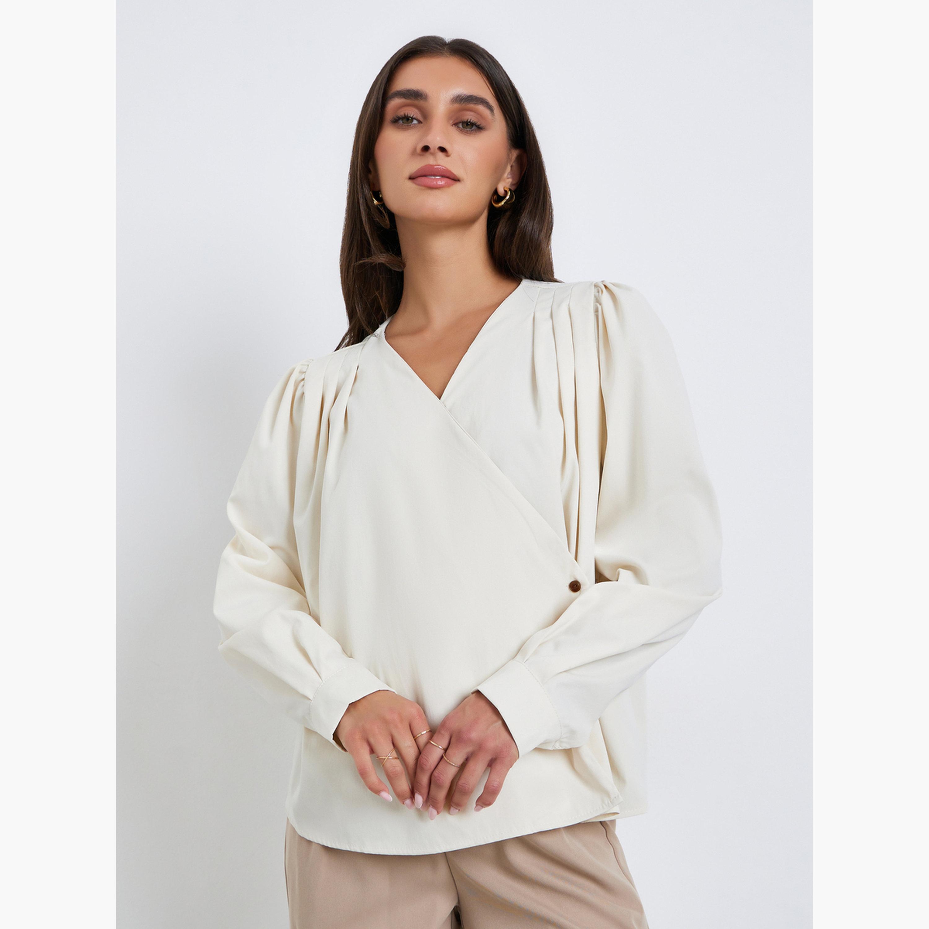 بلوزة بنمط لف وكسرات-women-clothing-shirtsandblouses-blouses-image-1