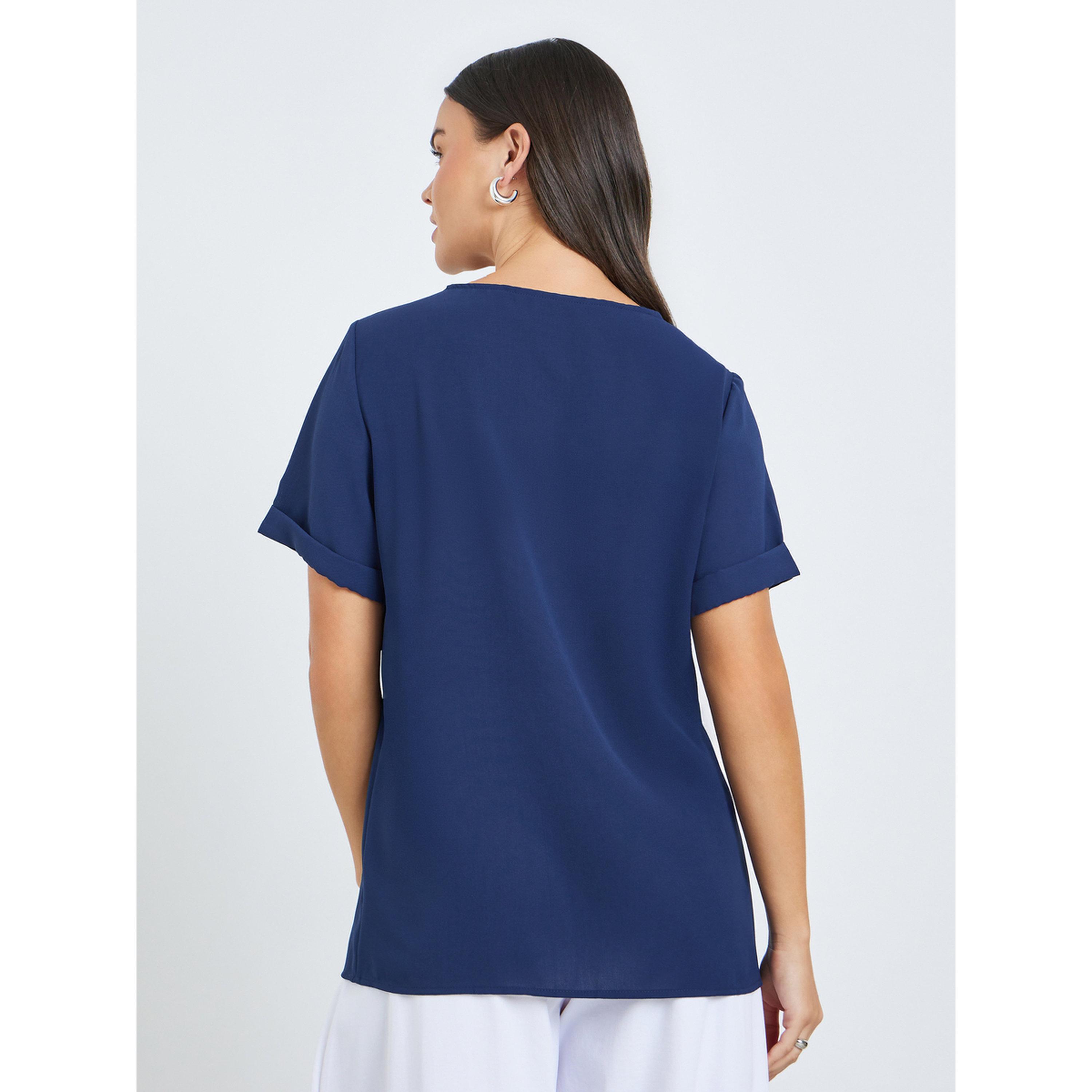 بلوزة بياقة دائرية وأكمام قصيرة مع طبعة جرافيك وأزرار-women-clothing-shirtsandblouses-blouses-image-4