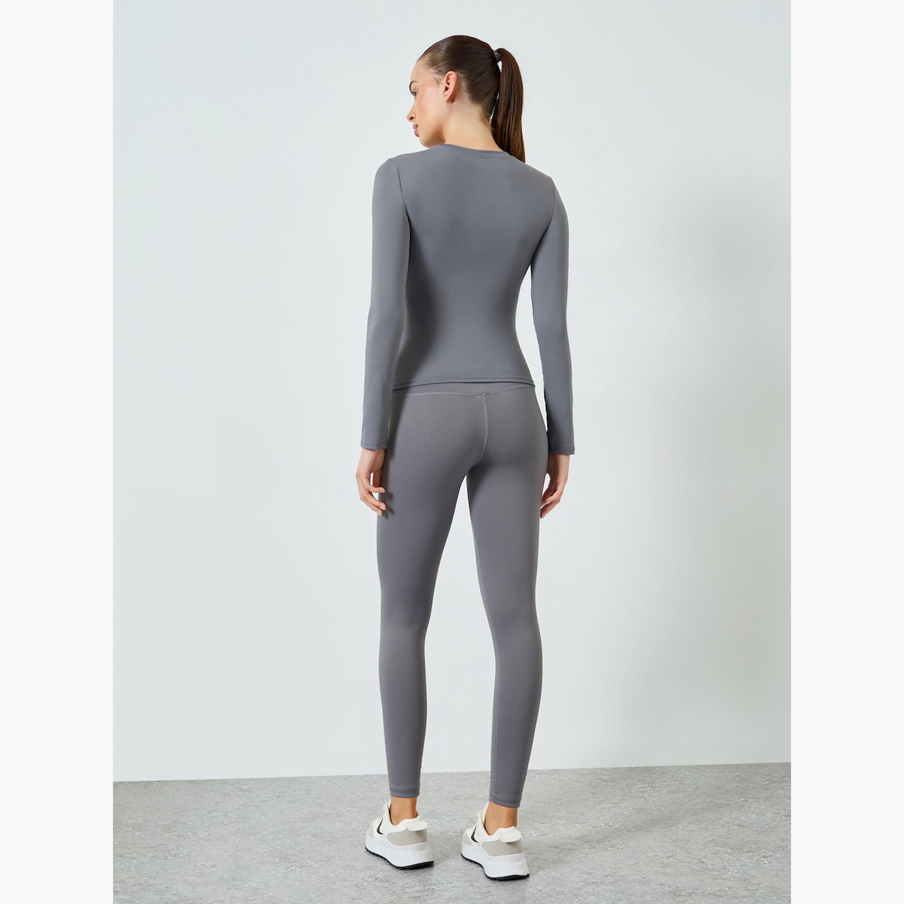 مجموعة من ليقنز وبلوزة بأكمام طويلة وتفاصيل درزات-women-clothing-sportswearandactivewear-trackpantsandtracksuits-image-3