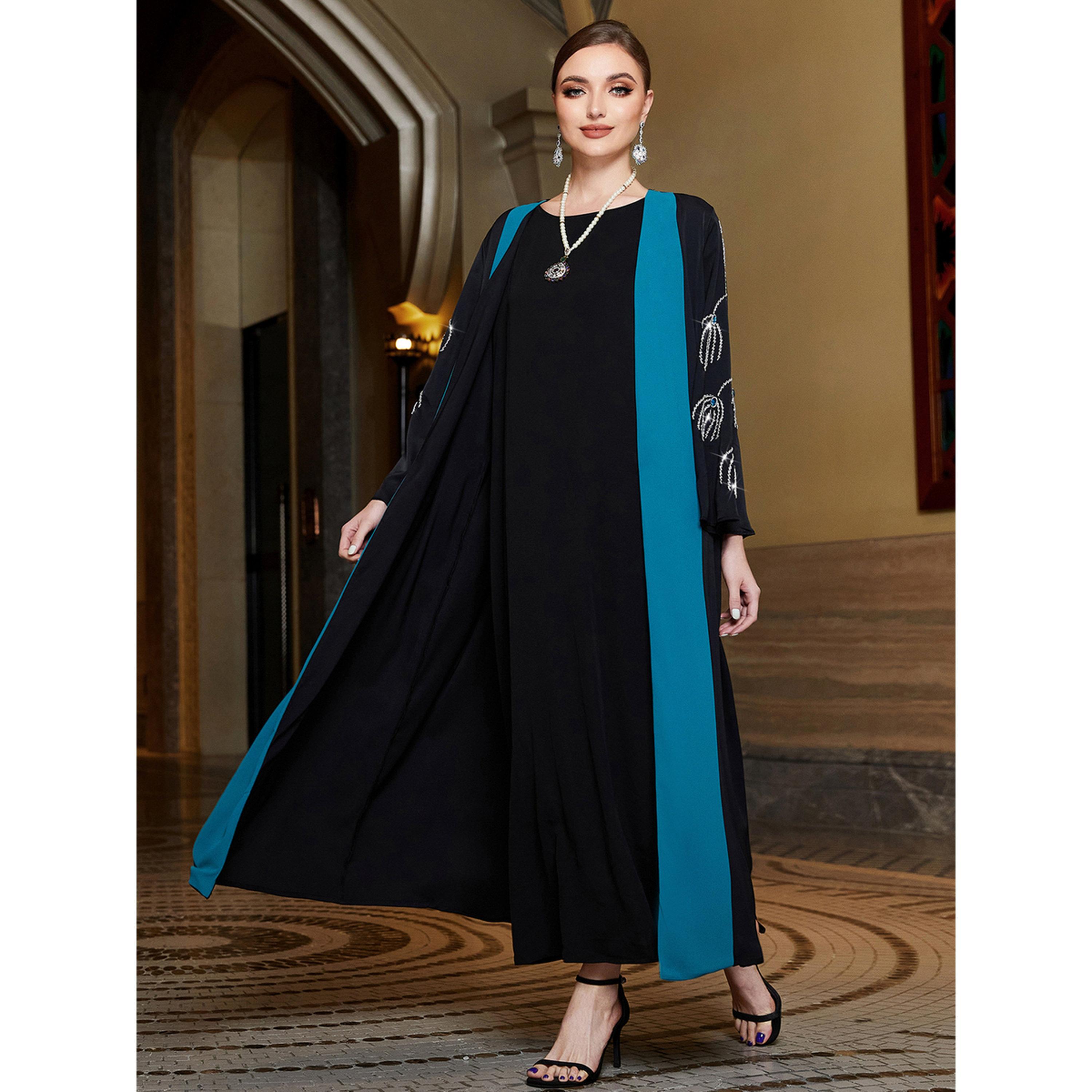عباية نسائية بنمط كتل الالوان ومزينة بالفصوص-women-arabicclothing-abayas-image-2