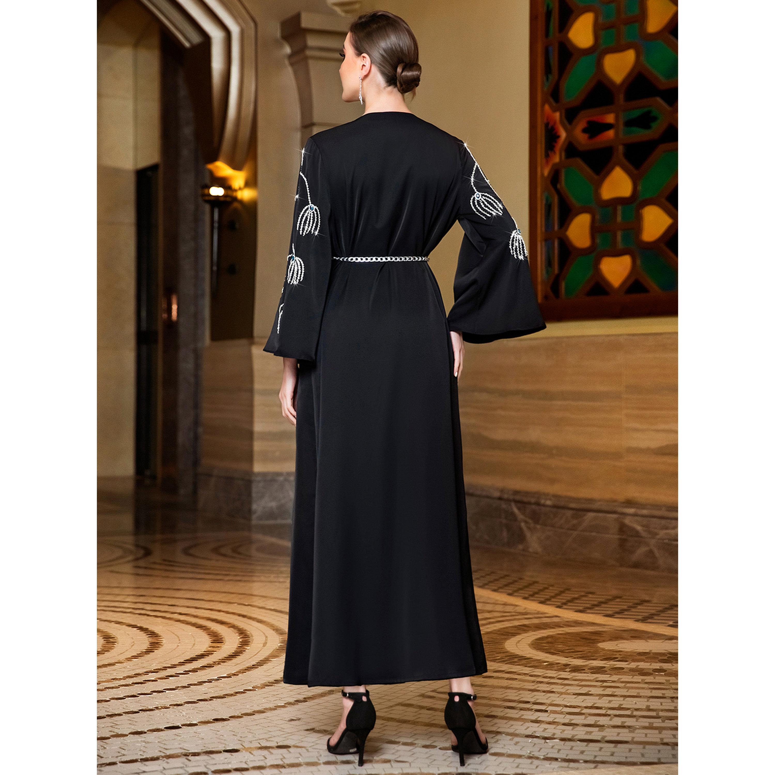 عباية نسائية بنمط كتل الالوان ومزينة بالفصوص-women-arabicclothing-abayas-image-6