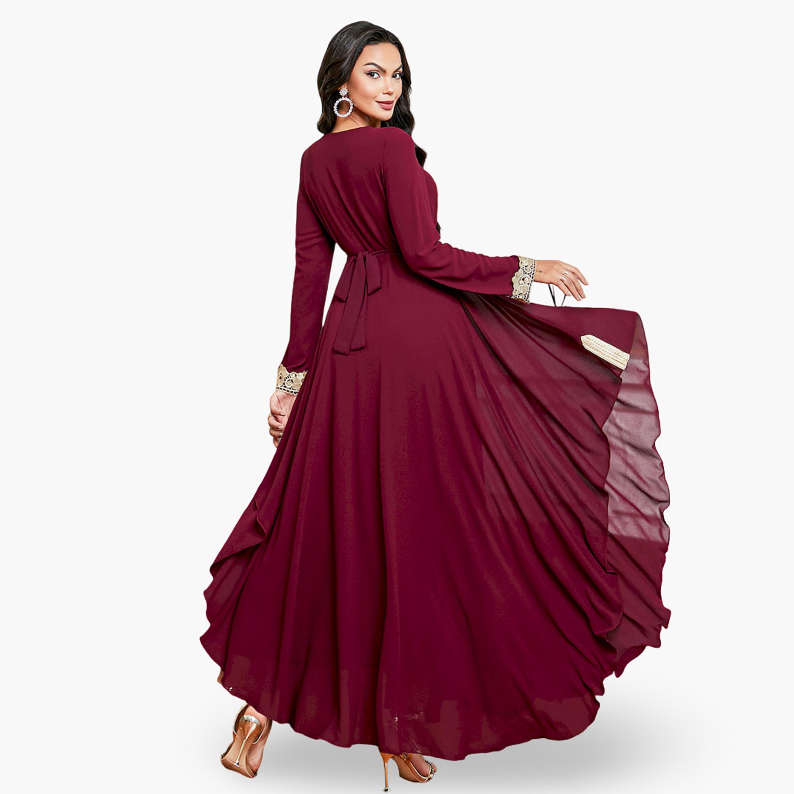 جلابية بتفاصيل رقع وحواف ذهبية-women-arabicclothing-jalabiyas-image-4