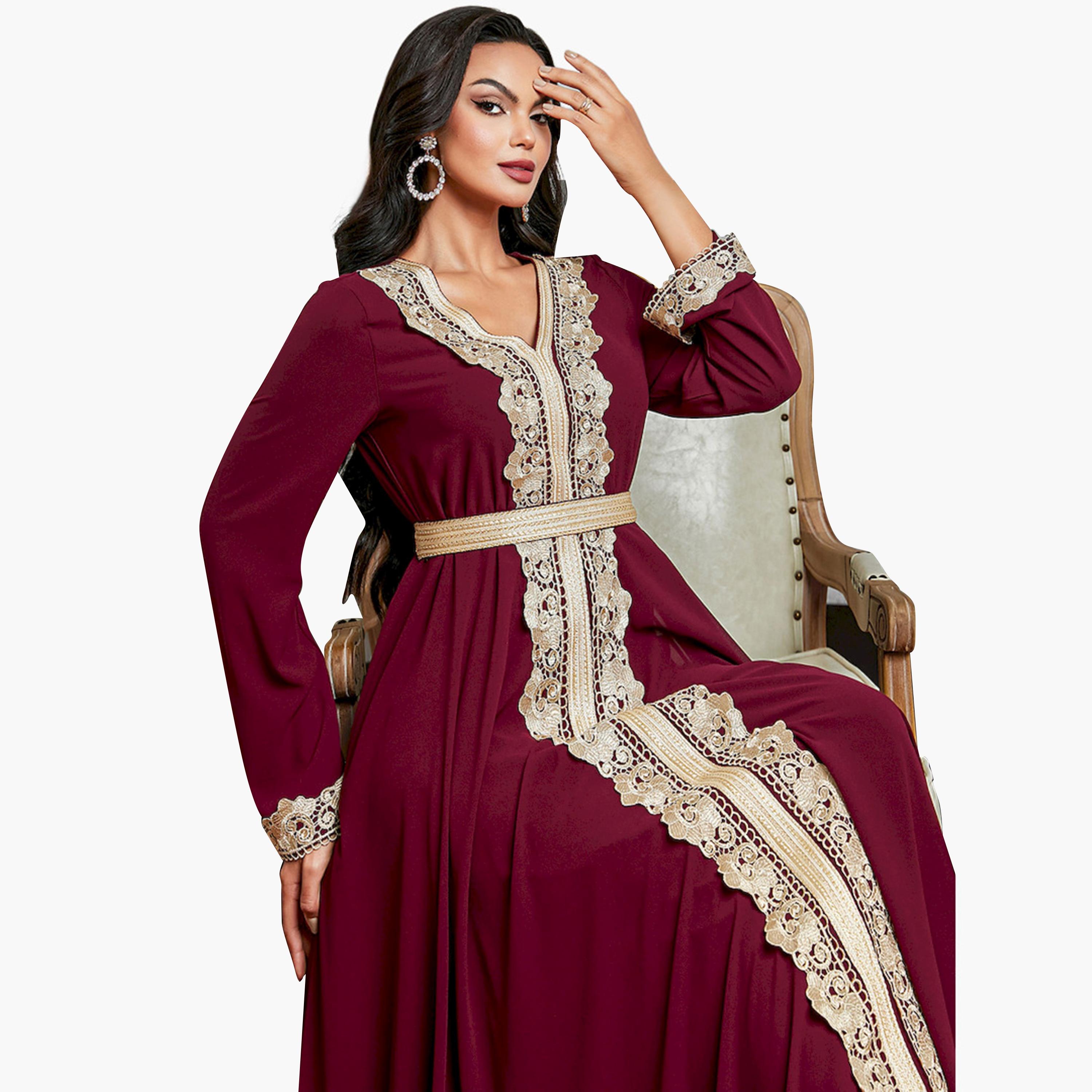 جلابية بتفاصيل رقع وحواف ذهبية-women-arabicclothing-jalabiyas-image-5