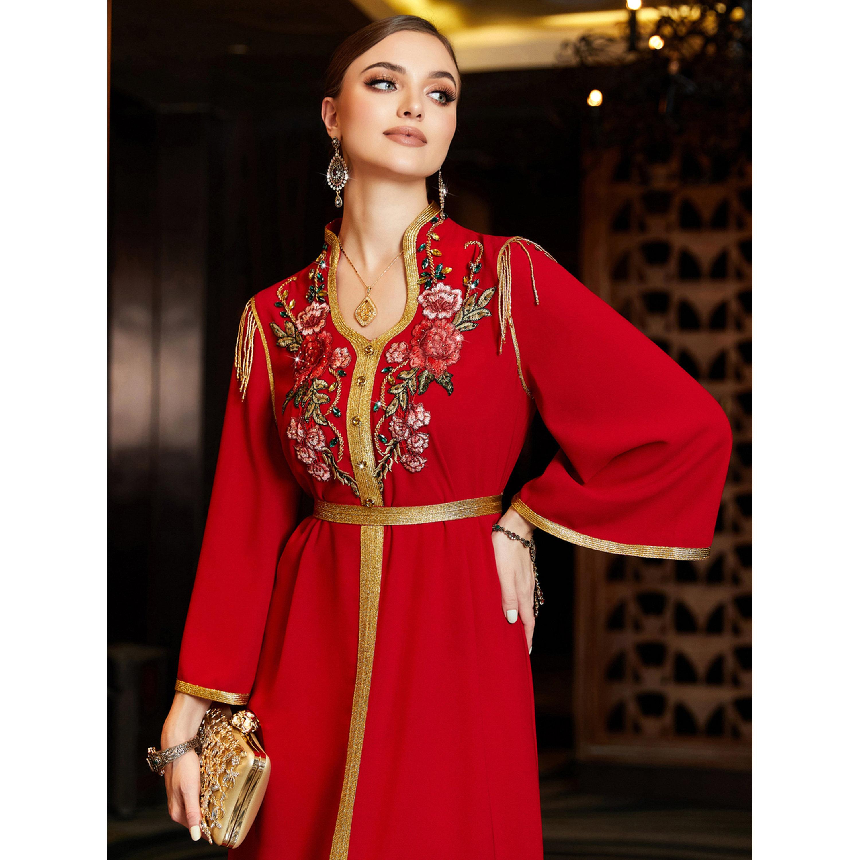 جلابية مطرزة ومزينة بالفصوص-women-arabicclothing-jalabiyas-image-3