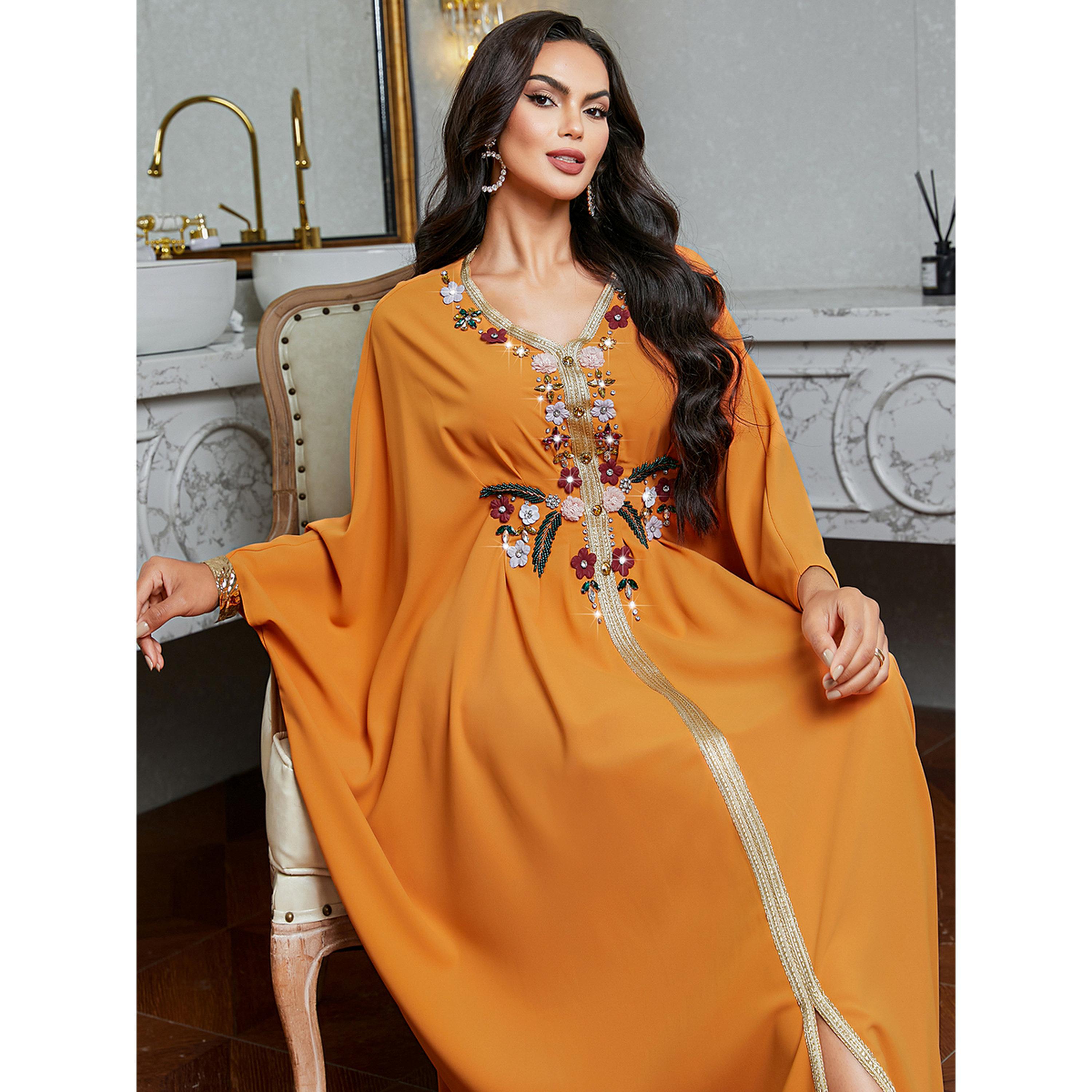 جلابية مطرزة ومزينة بالفصوص-women-arabicclothing-jalabiyas-image-3