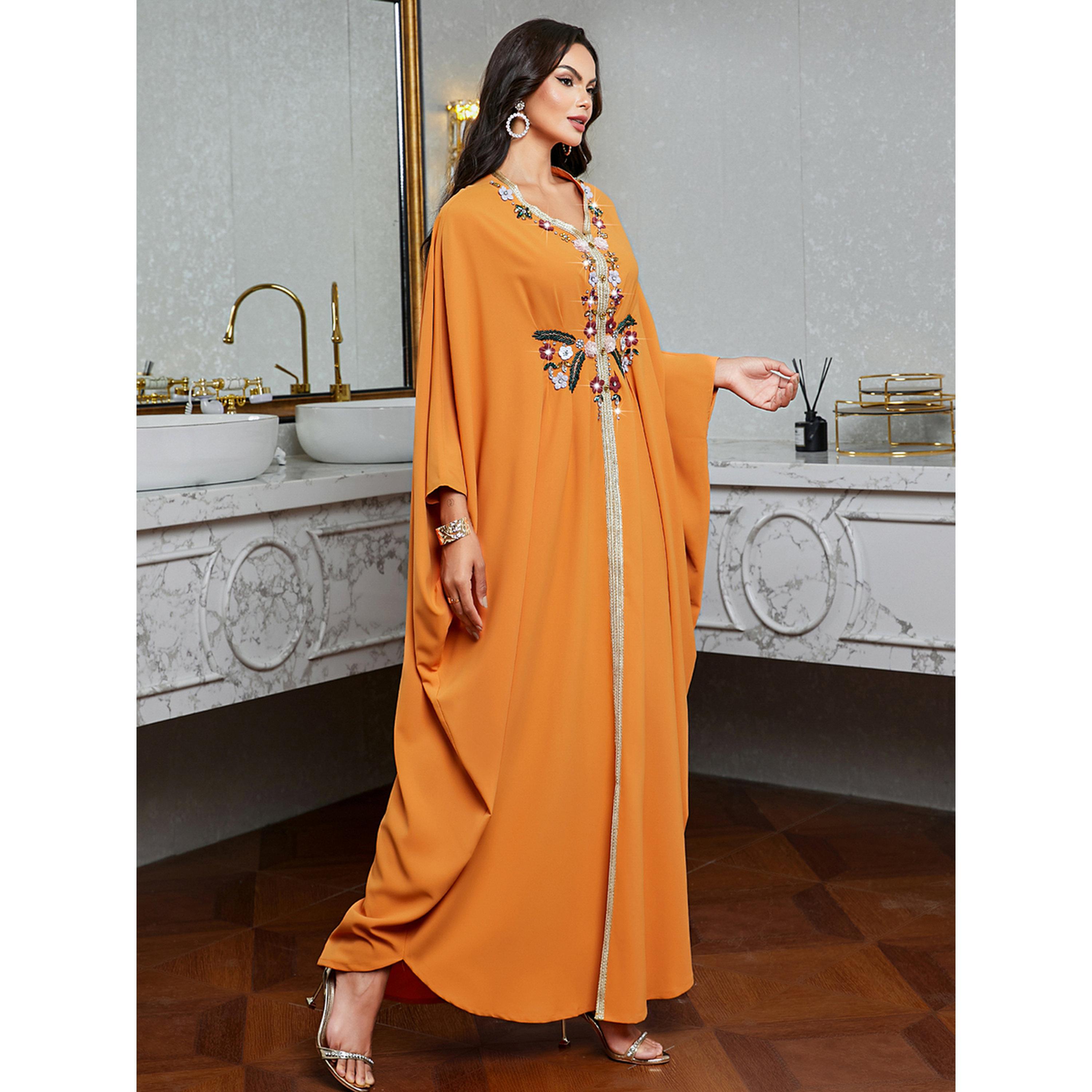 جلابية مطرزة ومزينة بالفصوص-women-arabicclothing-jalabiyas-image-5