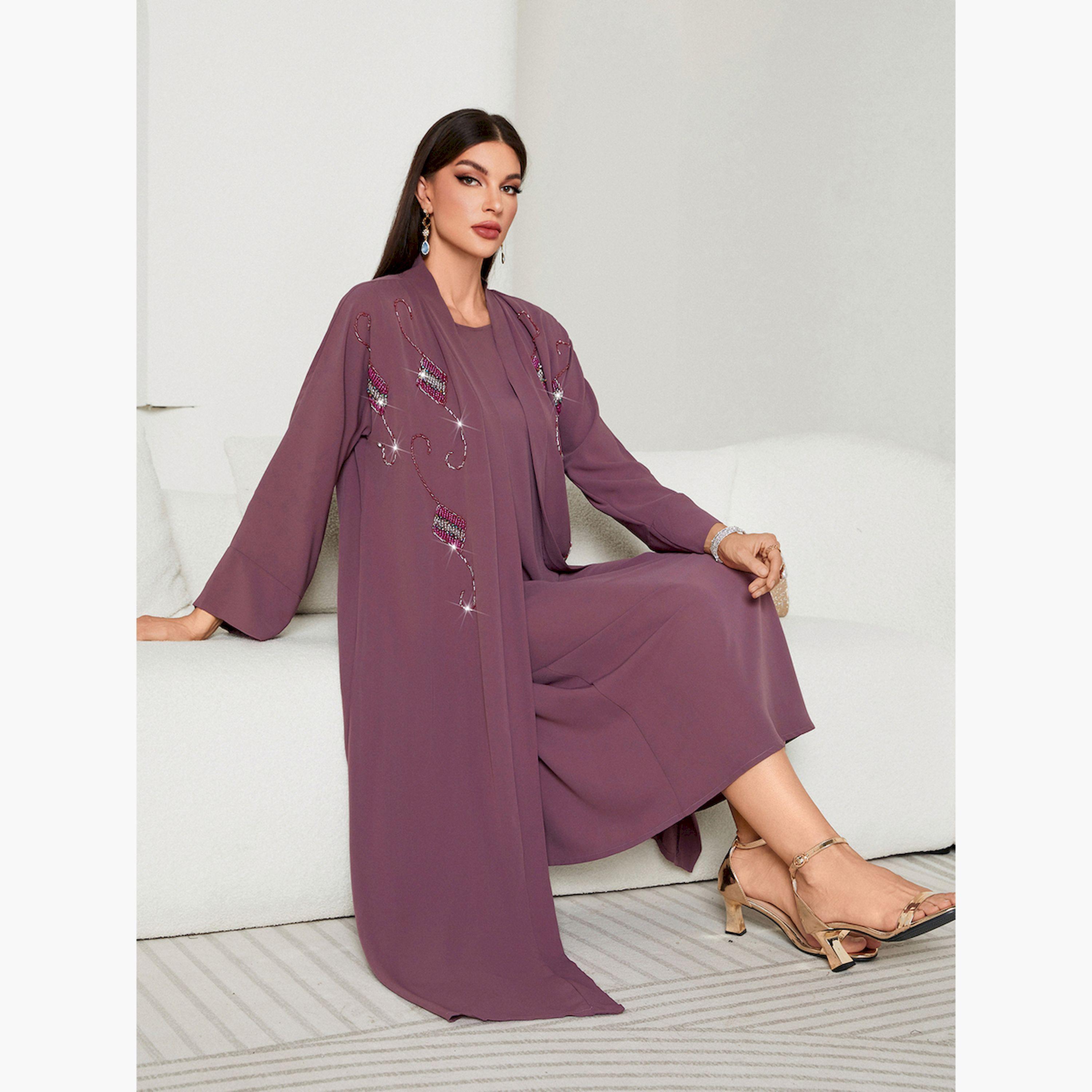 طقم من عباية مزينة بالراين مع فستان داخلي-women-arabicclothing-sets-image-4