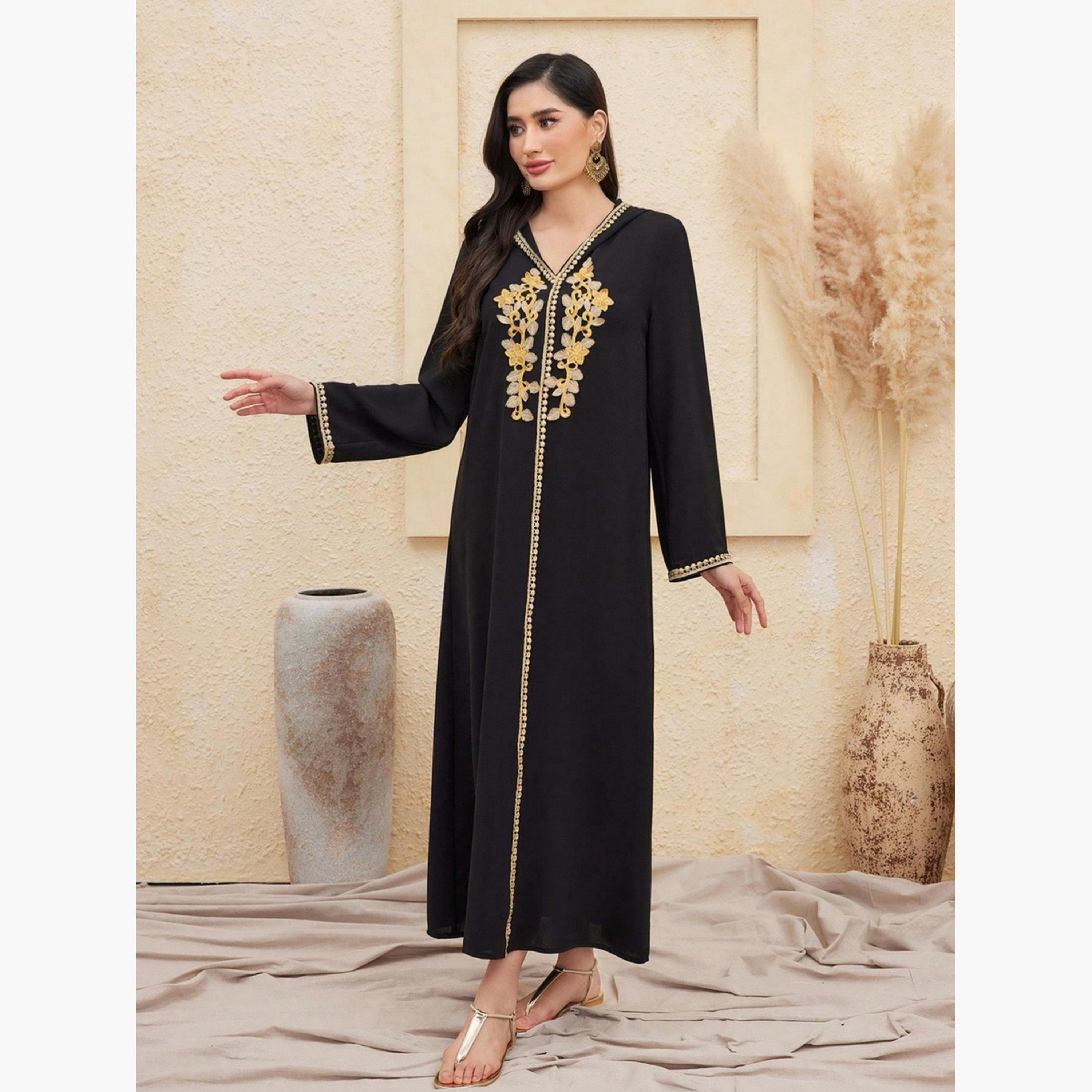 جلابية بغطاء رأس وتفاصيل رقعة زهور-women-arabicclothing-jalabiyas-image-6