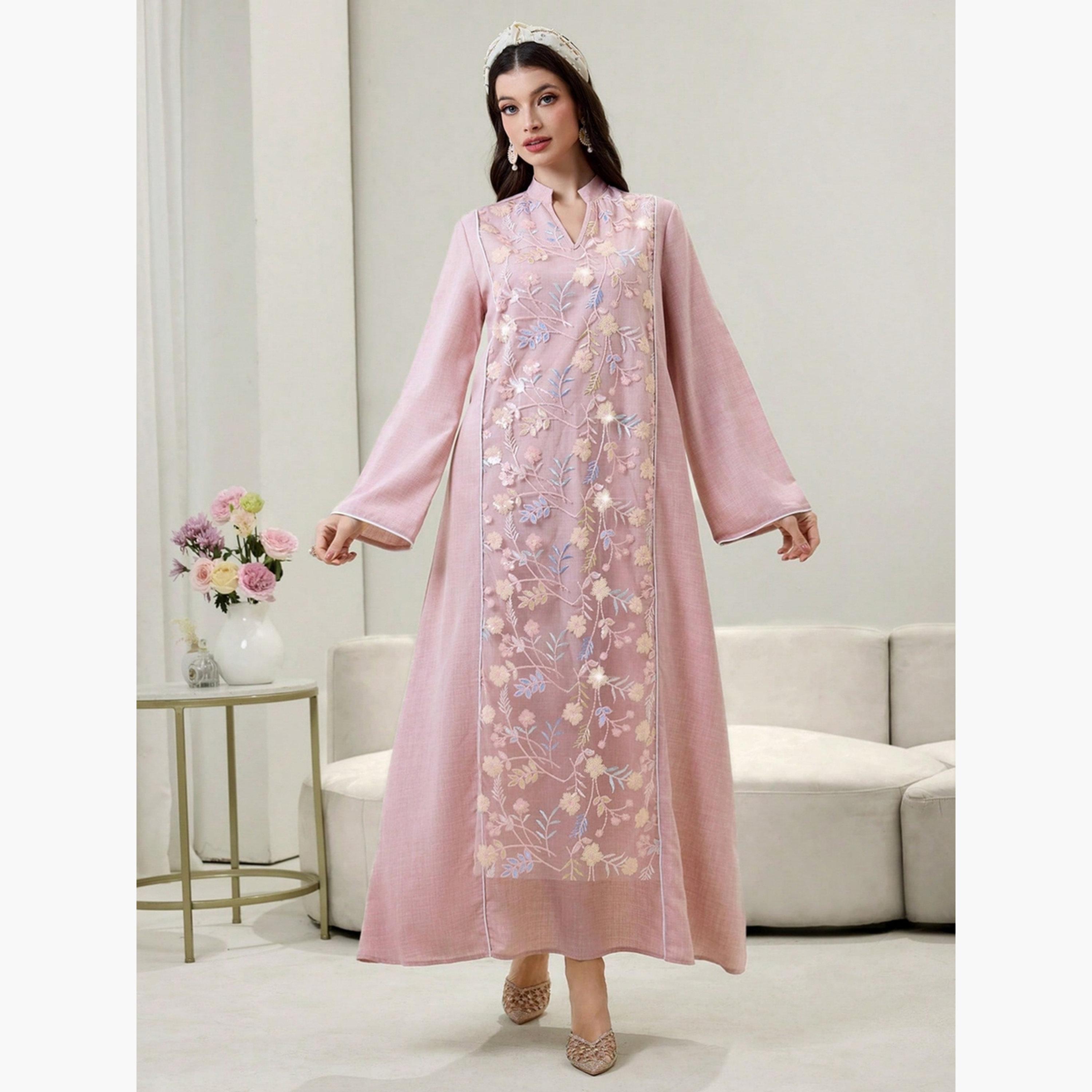 جلابية بياقة مفتوحة ورقعة زهور بترتر-women-arabicclothing-jalabiyas-image-2