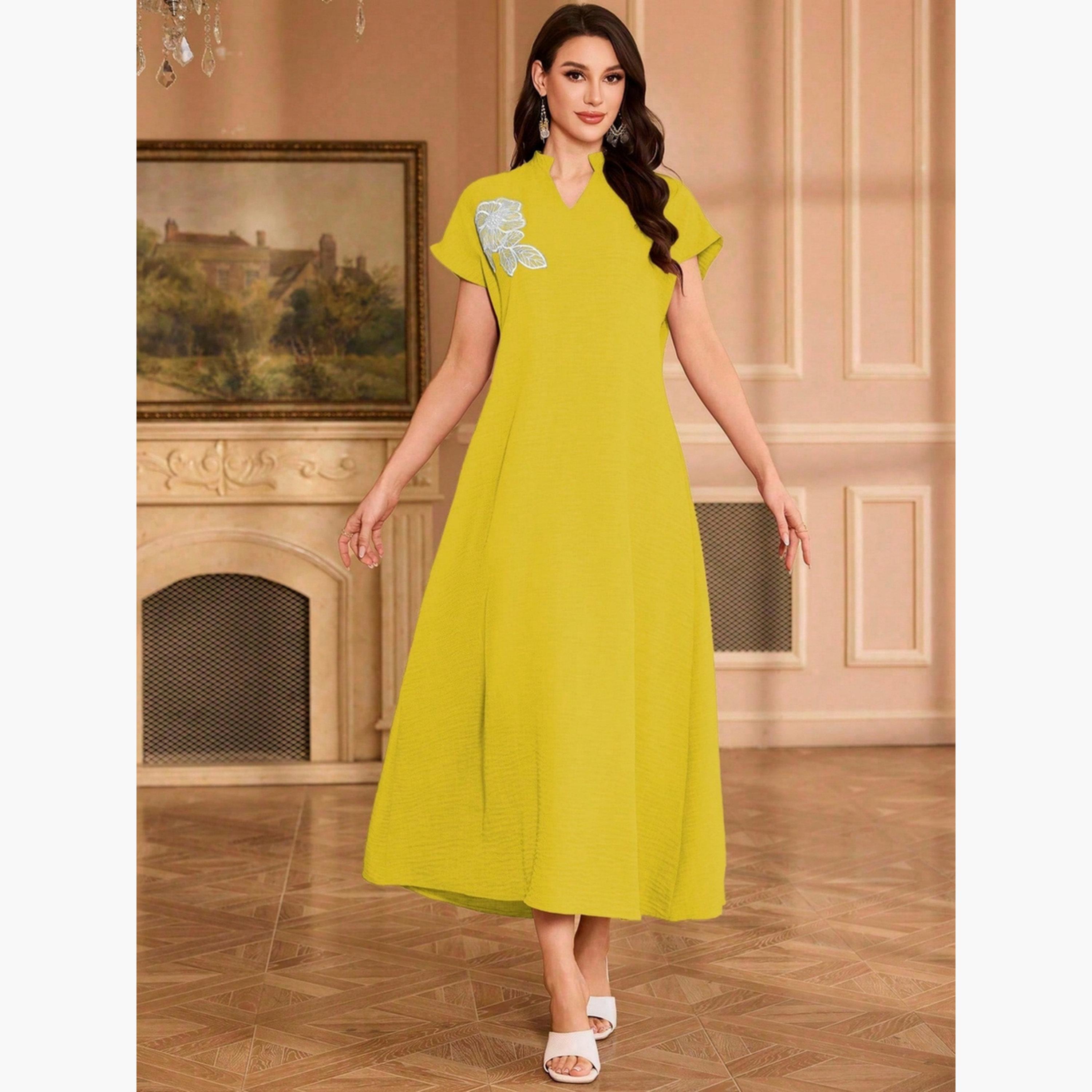 فستان طويل بياقة مفتوحة وتفاصيل رقعة زهور-women-clothing-dresses-image-4