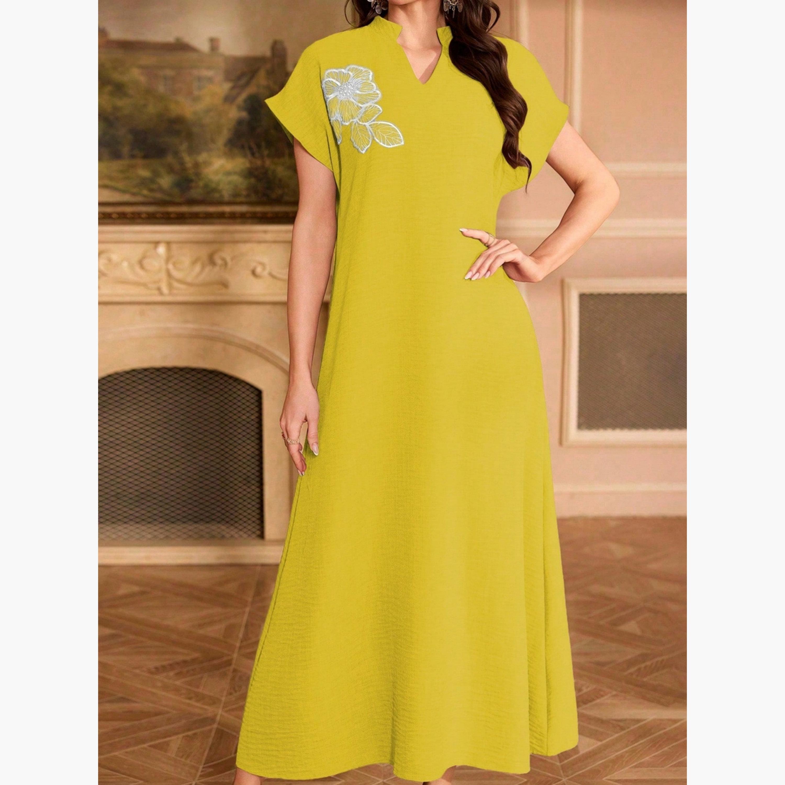 فستان طويل بياقة مفتوحة وتفاصيل رقعة زهور-women-clothing-dresses-image-5