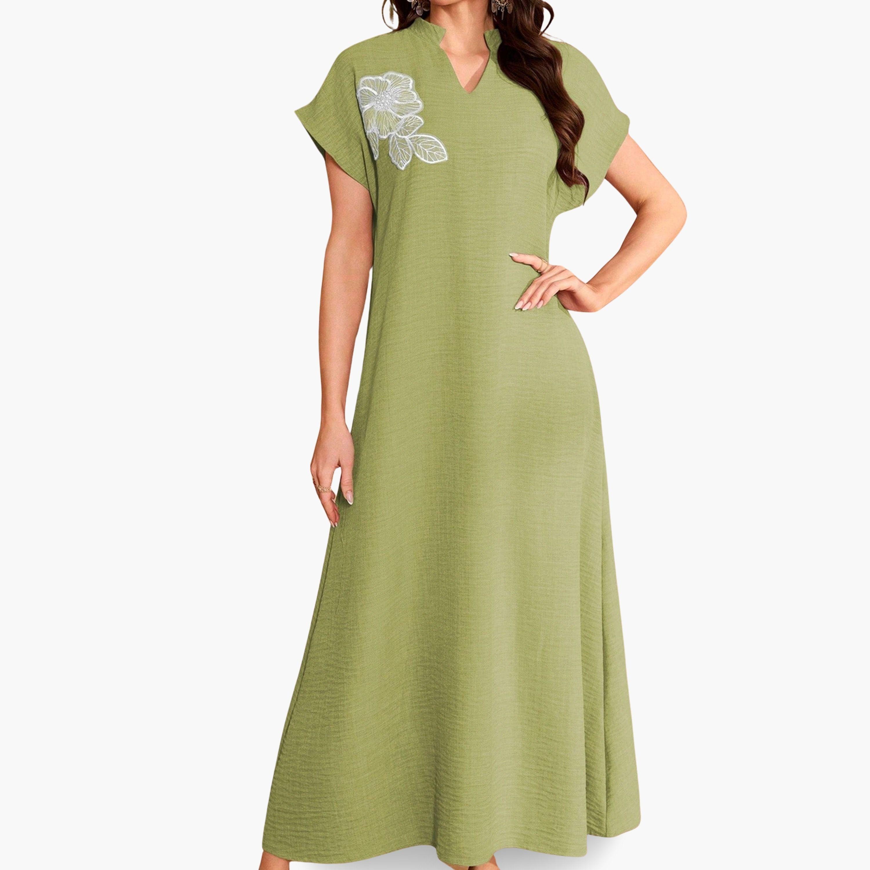 فستان طويل بياقة مفتوحة وتفاصيل رقع الزهور-women-clothing-dresses-image-5