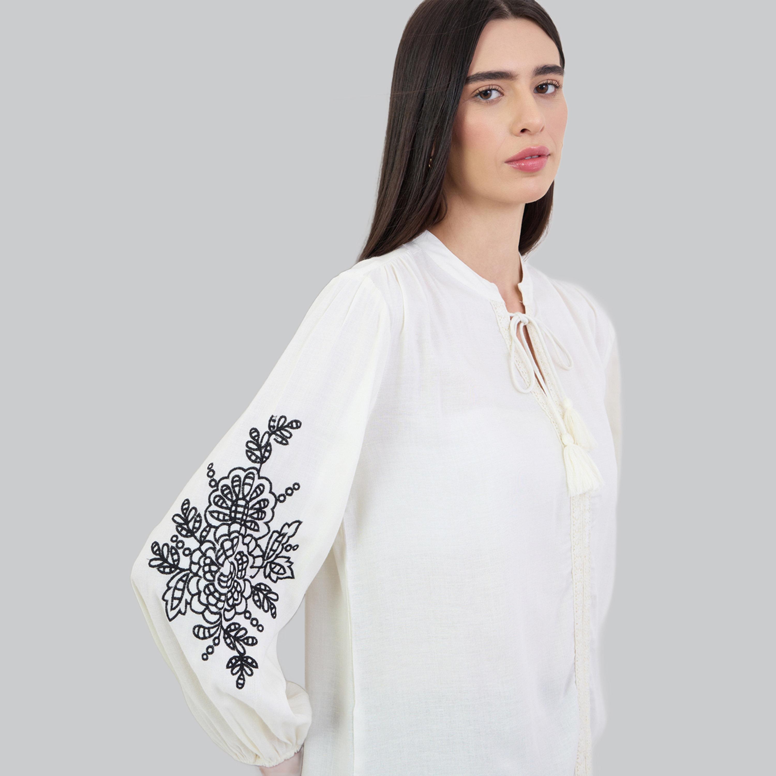 بلوزة مطرزة بأكمام منفوخة-women-clothing-shirtsandblouses-blouses-image-5