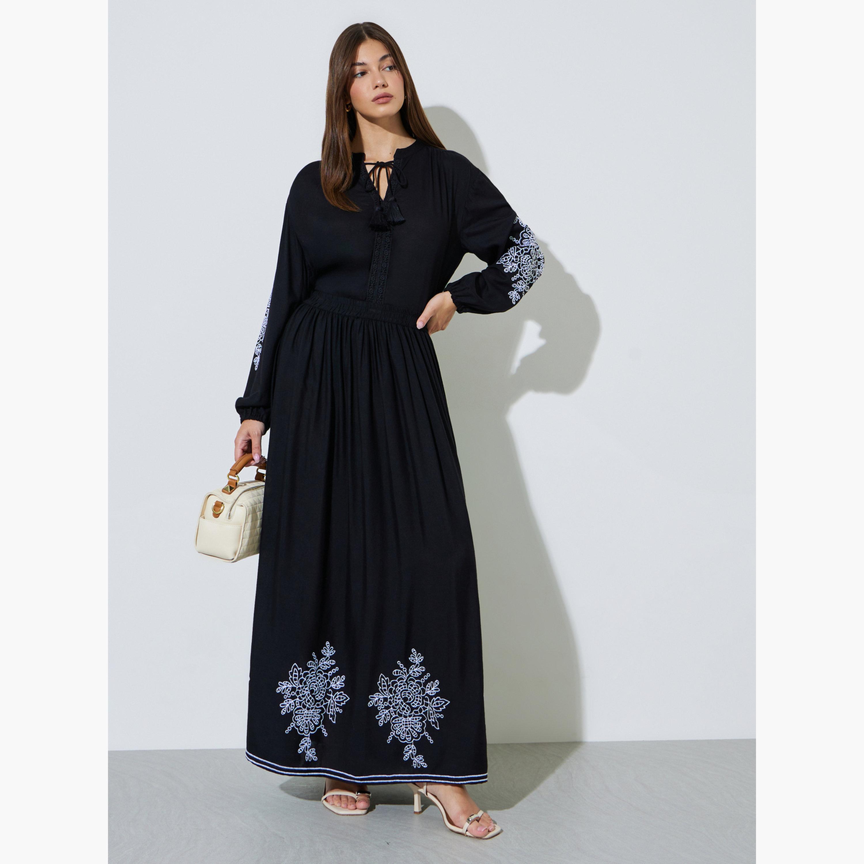 تنورة طويلة بحافة واسعة وحافة مطرزة-women-clothing-skirts-image-2