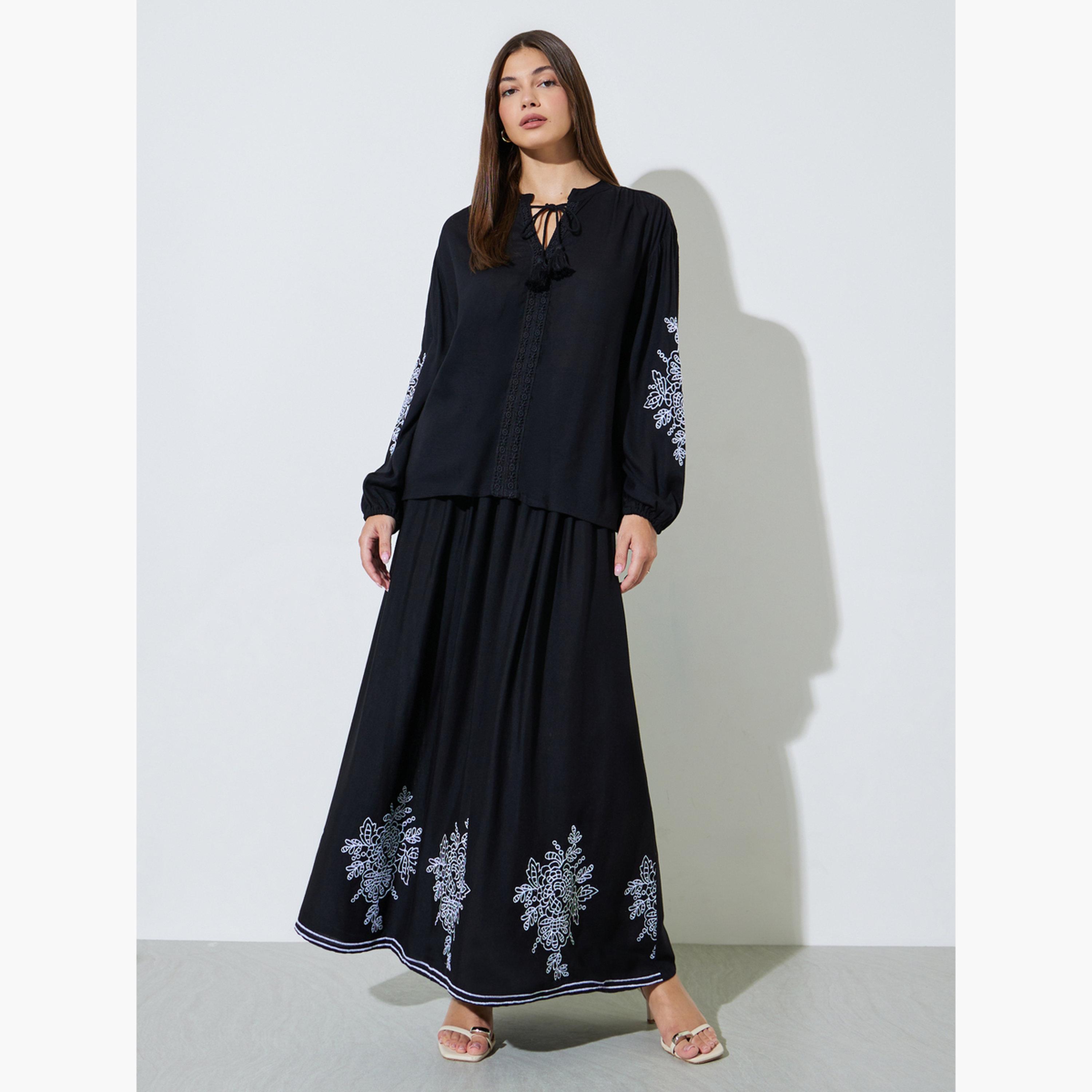 تنورة طويلة بحافة واسعة وحافة مطرزة-women-clothing-skirts-image-5