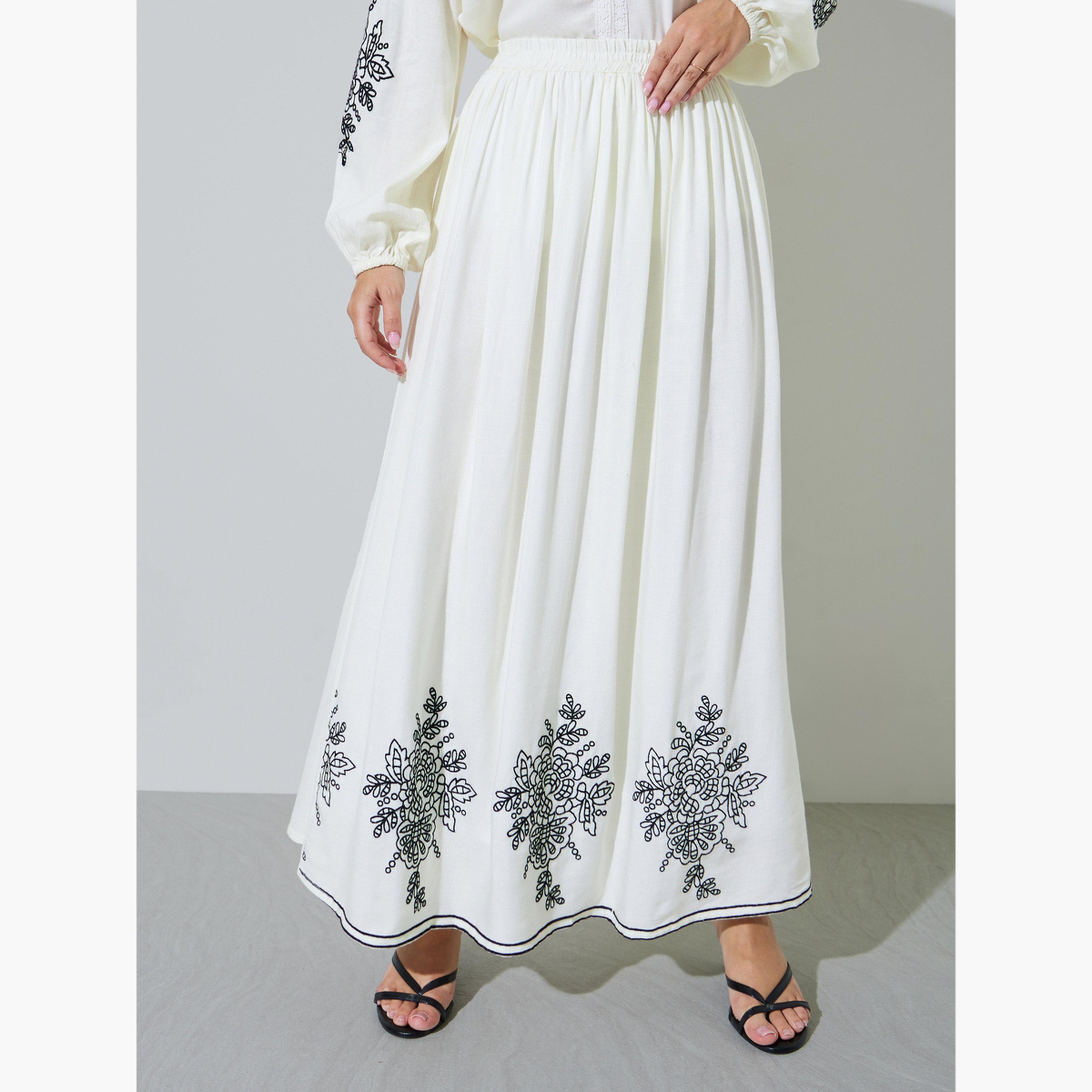تنورة طويلة بحافة واسعة وحافة مطرزة-women-clothing-skirts-image-1