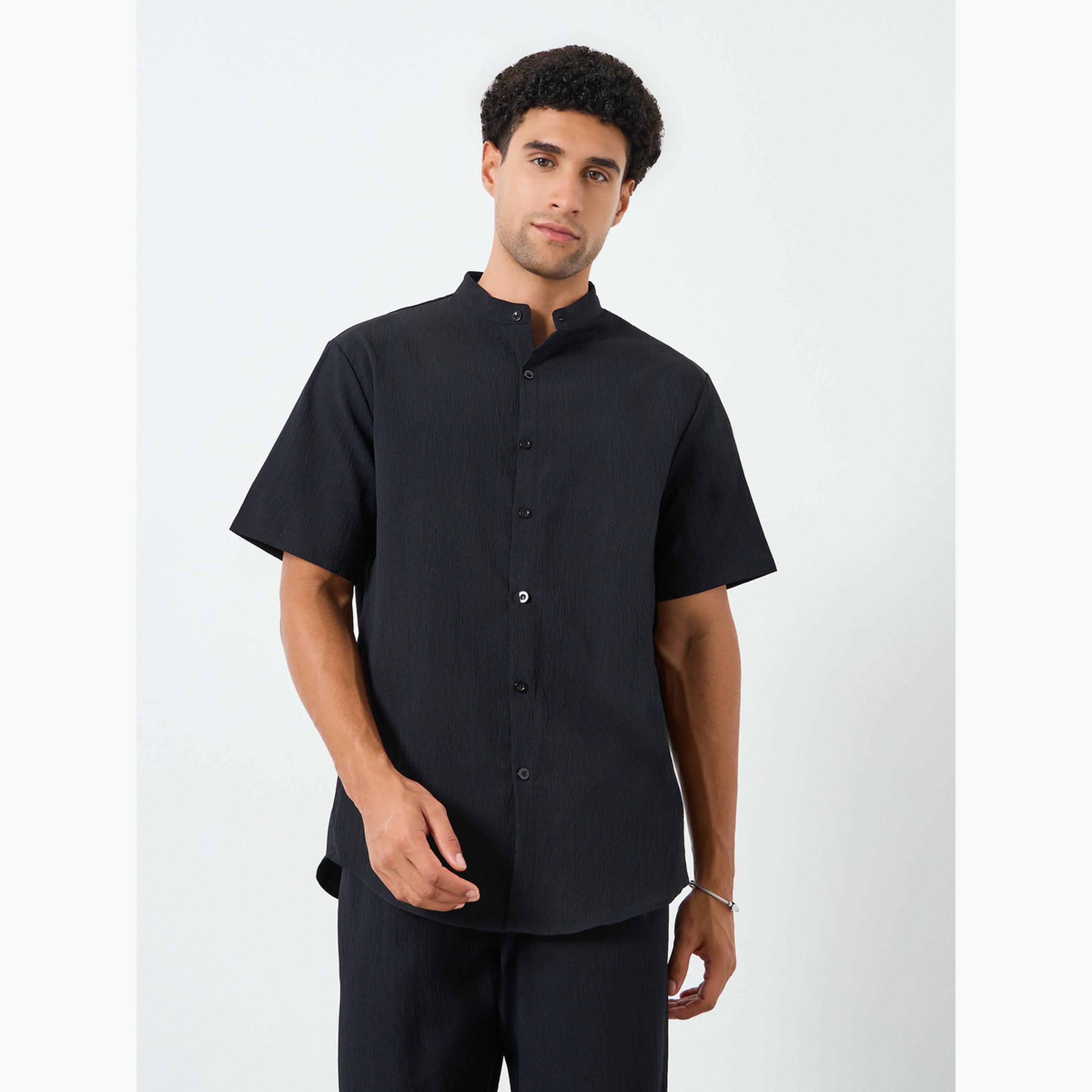 طقم قميص سادة بياقة قائمة وبنطال للرجال-men-clothing-coordsets-image-2