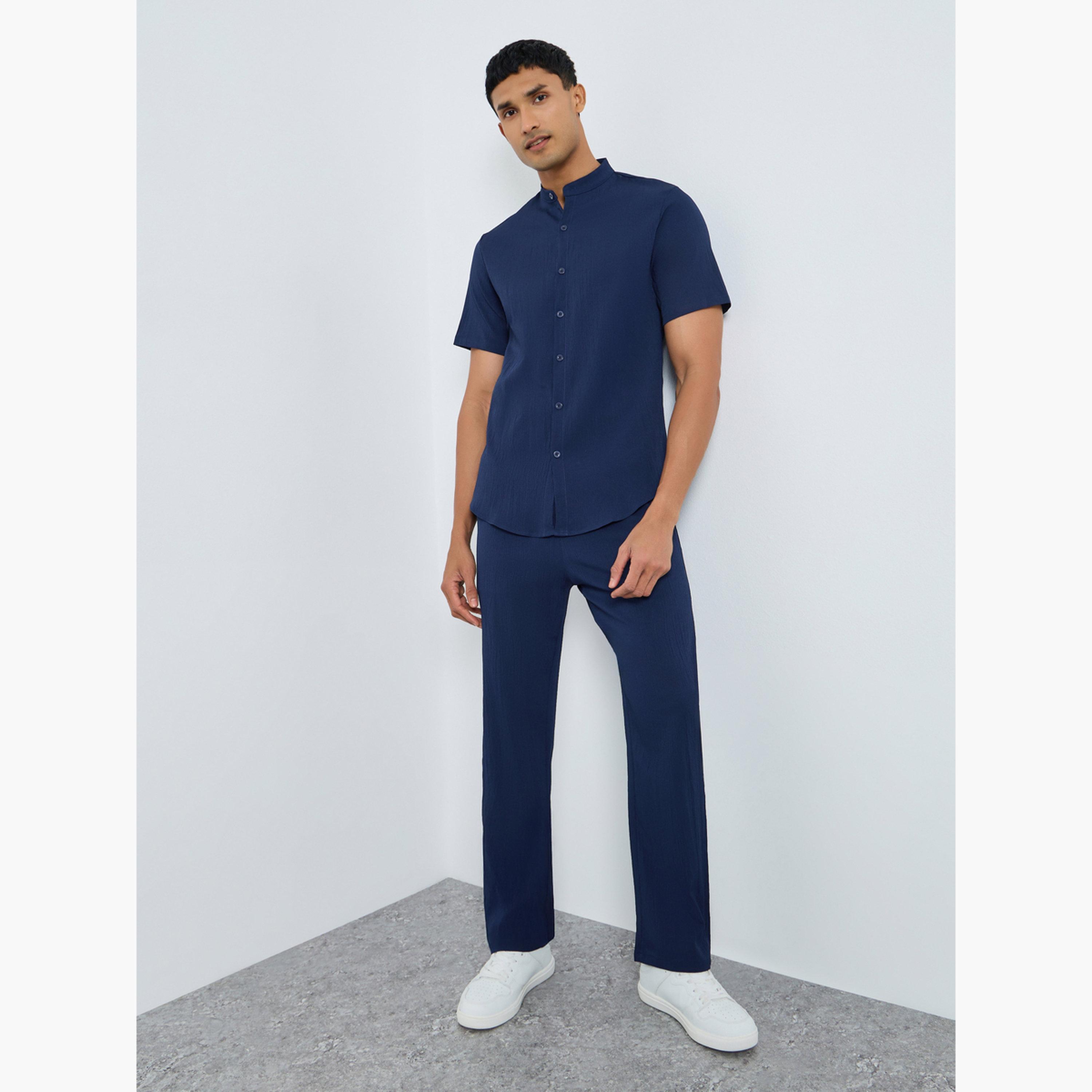طقم قميص سادة بياقة قائمة وبنطال للرجال-men-clothing-coordsets-image-1