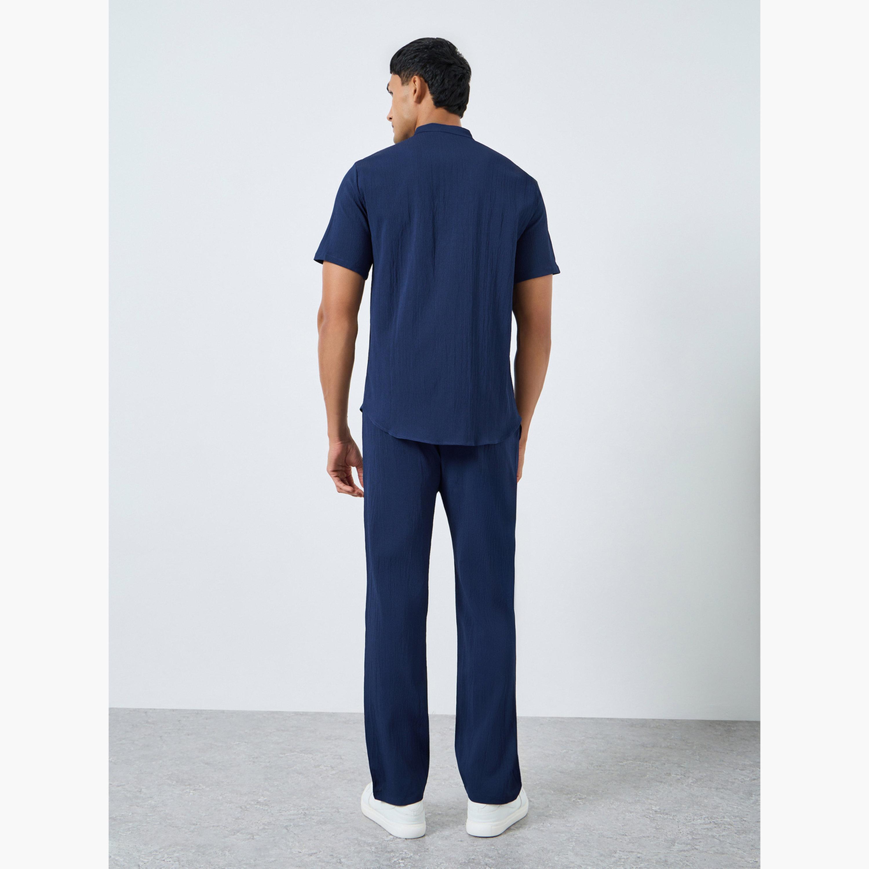 طقم قميص سادة بياقة قائمة وبنطال للرجال-men-clothing-coordsets-image-3