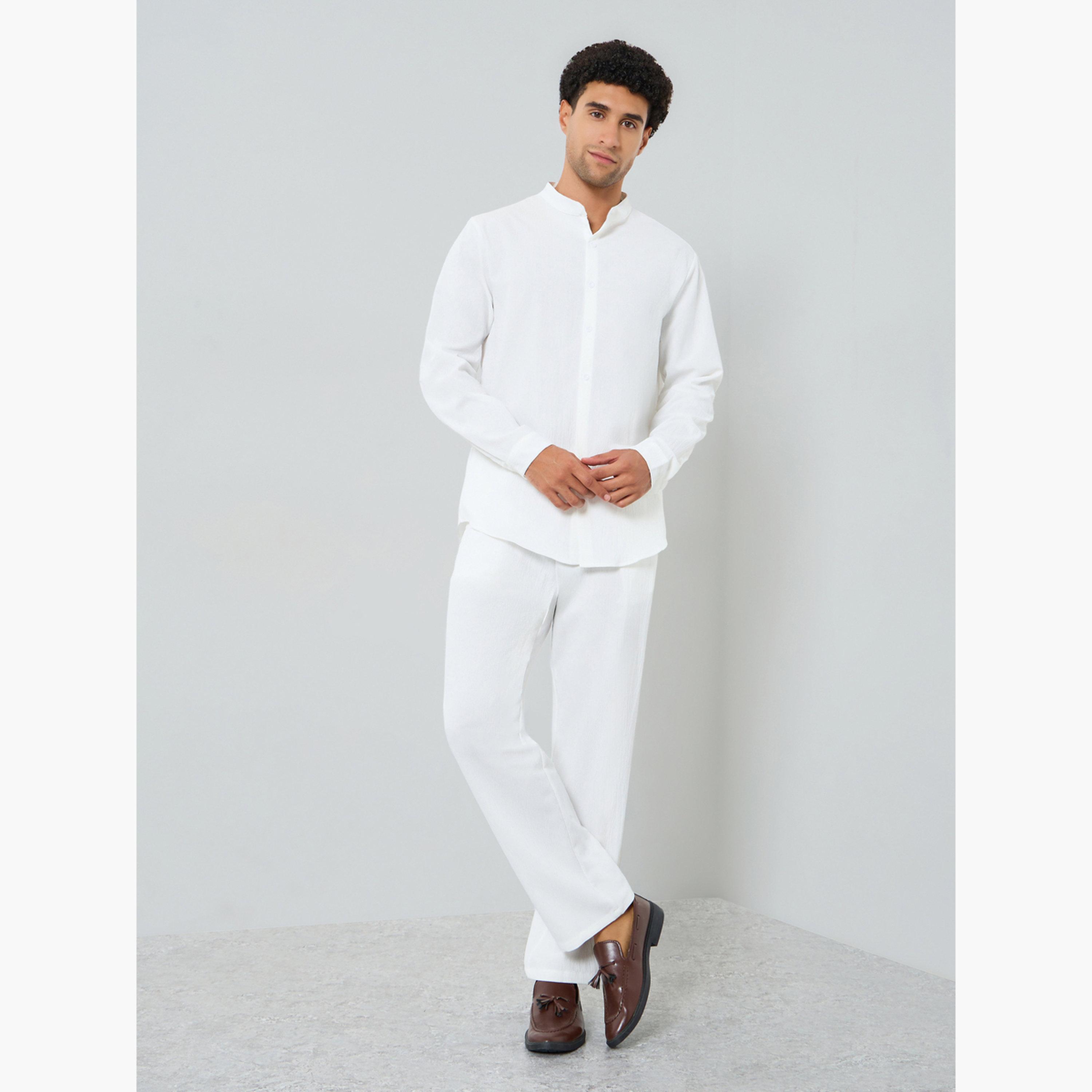 طقم قميص بملمس بارز وياقة قائمة وبنطال للرجال-men-clothing-coordsets-image-1