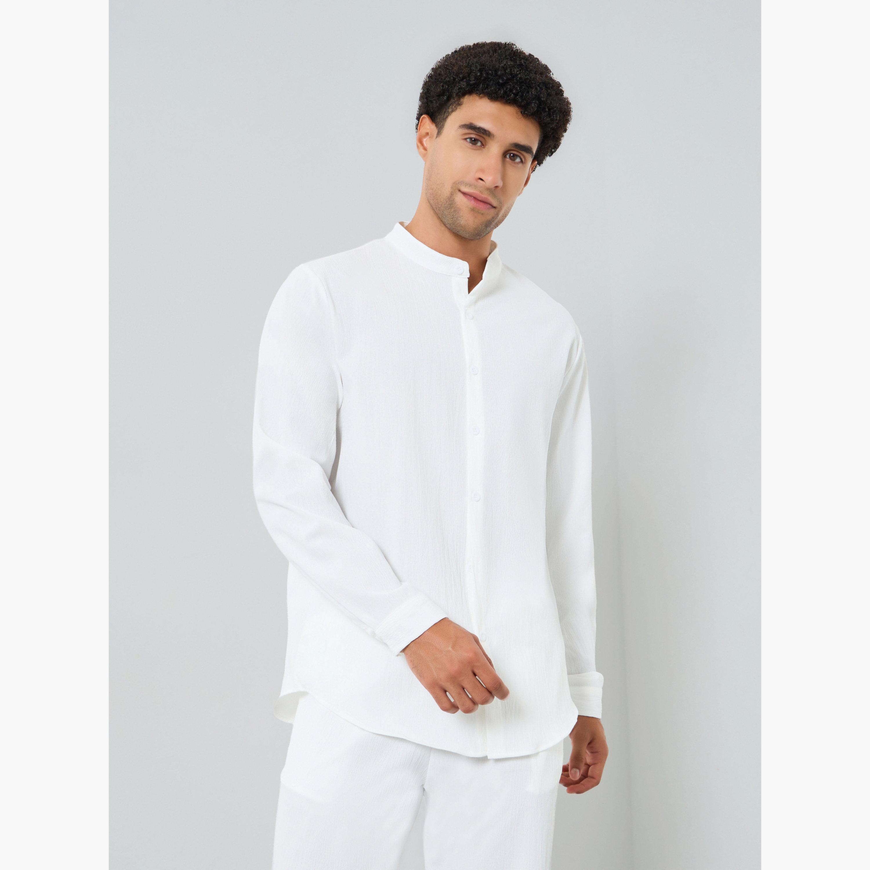 طقم قميص بملمس بارز وياقة قائمة وبنطال للرجال-men-clothing-coordsets-image-2