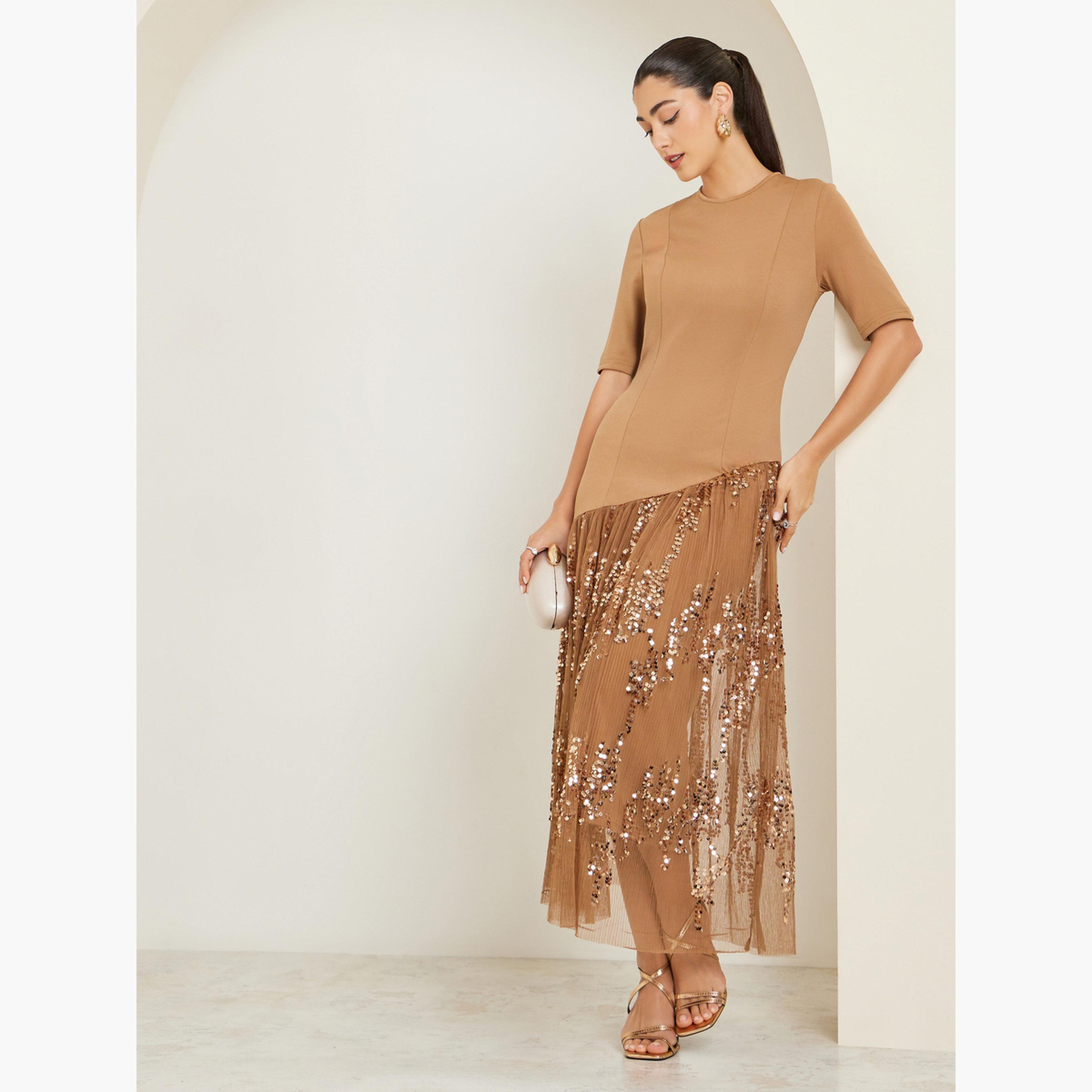 ستايلي - فستان ماكسي بأكمام قصيرة وقصة واسعة من الأسفل مزين بالترتر لون بني-women-clothing-dresses-image-2