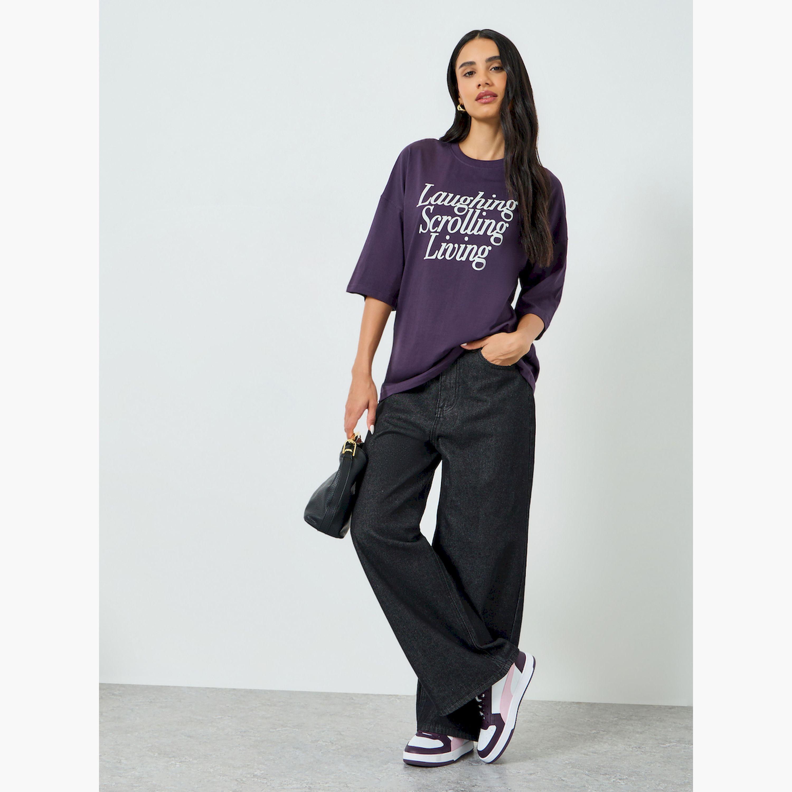 تيشيرت واسع بطبعة شعار-women-clothing-tshirts-image-2