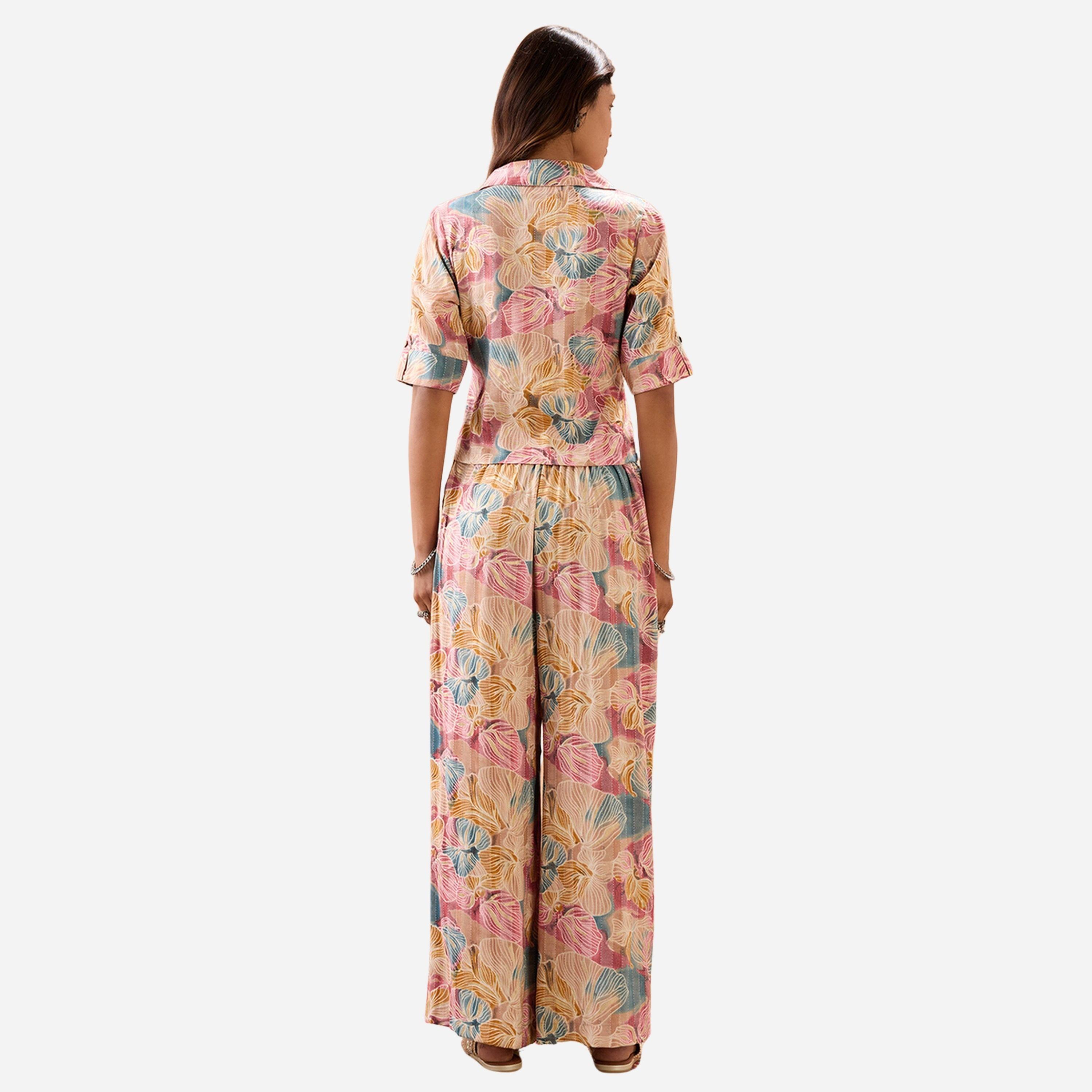 غلوبوص × ستايلي - طقم قميص وبنطال طبعة أزهار متعددة ياقة مدببة-women-clothing-coordsets-image-3