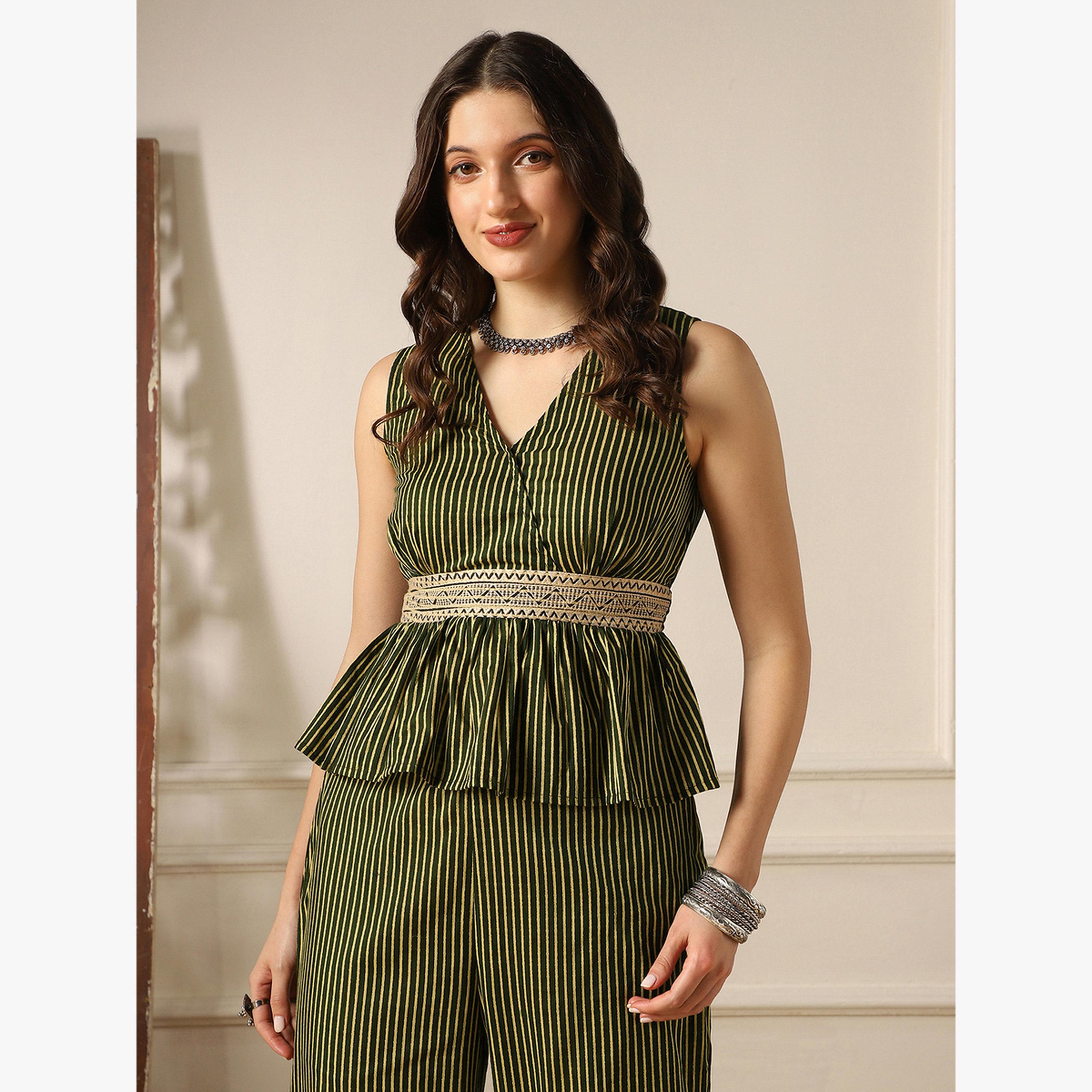 طقم منسق فيوجن من بلوزة بيبلوم مخططة ومطرزة مع بنطال بحافة جرس-women-clothing-coordsets-image-6