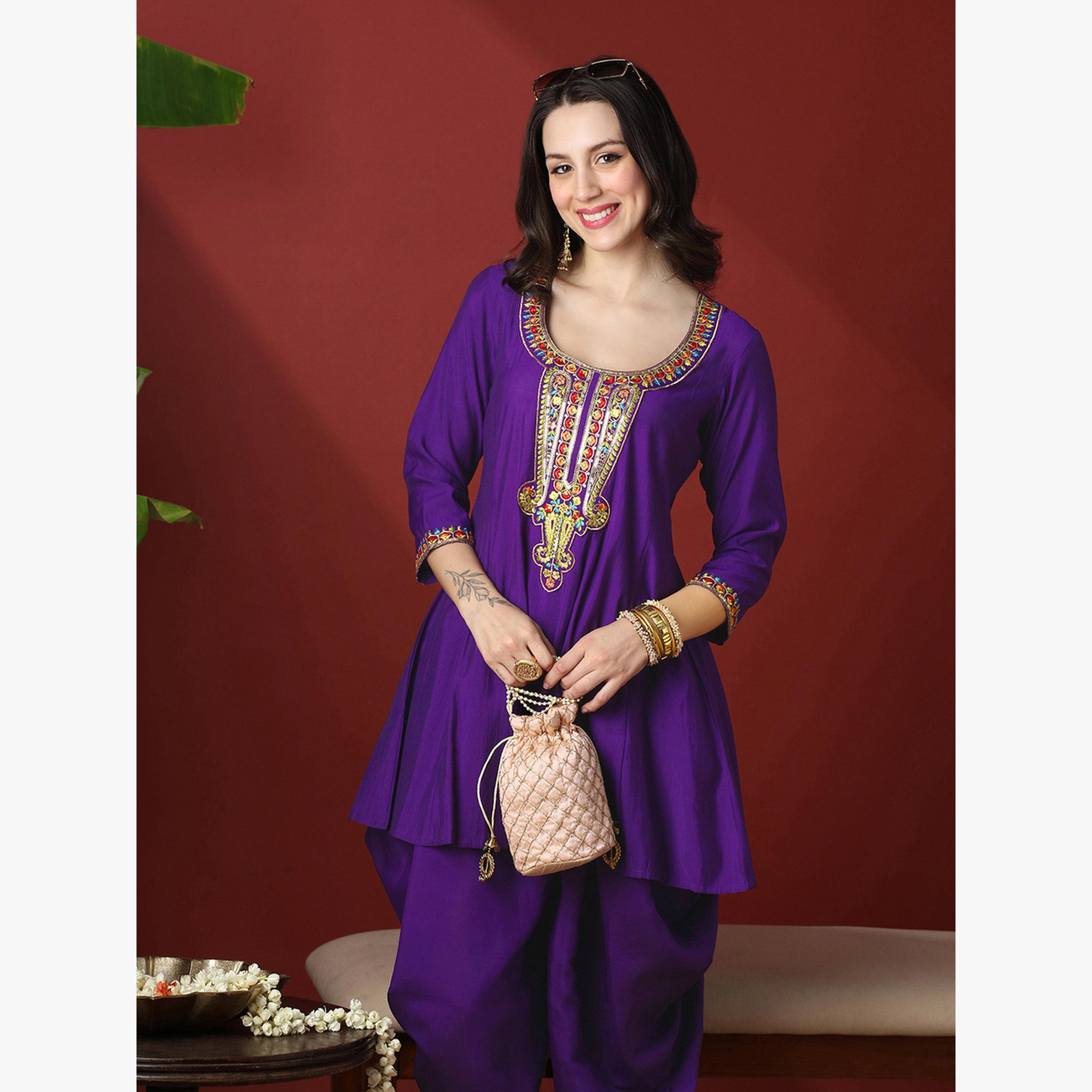 Globus X Styli Women Sequined Yoke Tunic and Dhoti Pants Festive Co-Ords-women-clothing-coordsets-image-6
