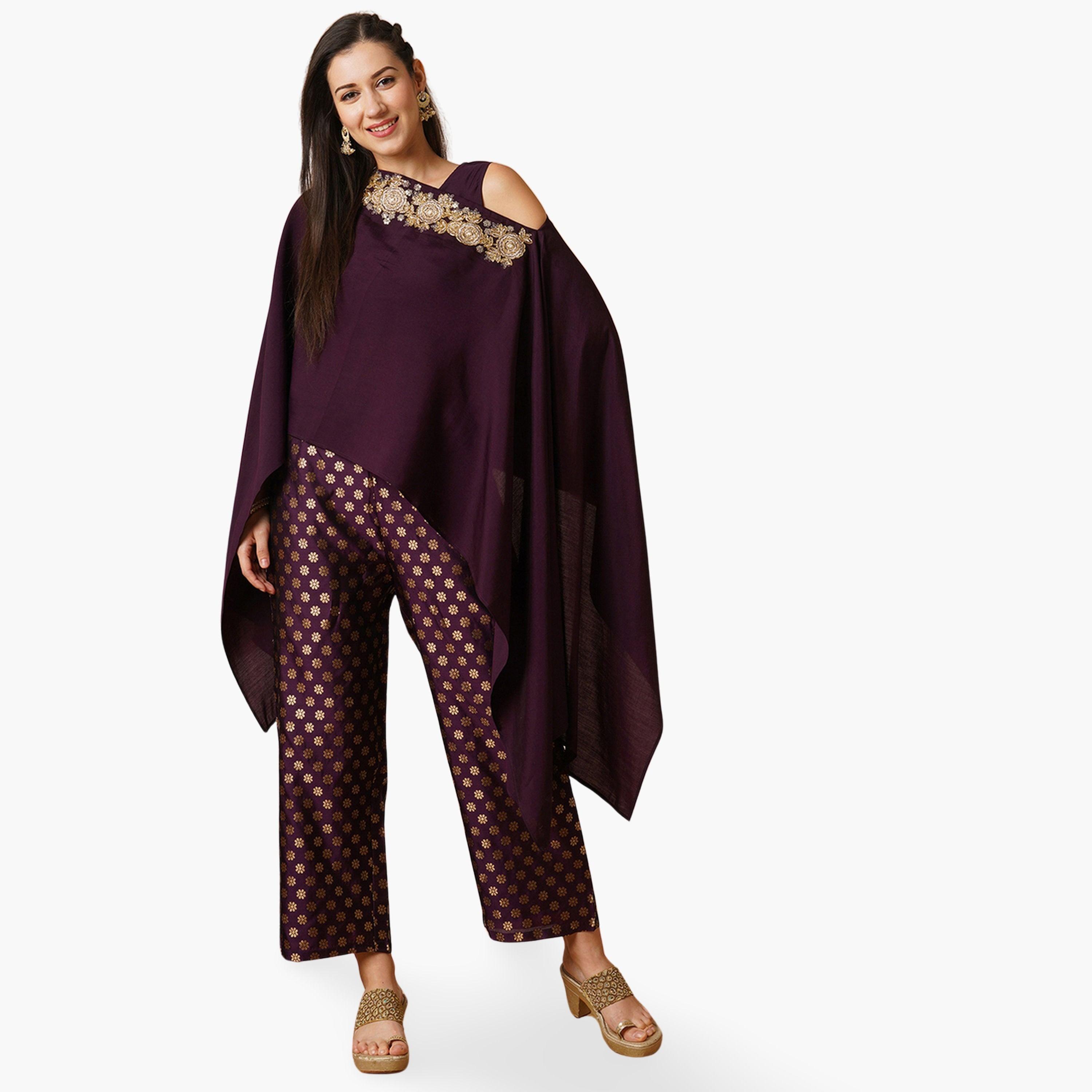 طقم منسق من بلوزة بونشو بياقة قارب مع بنطال بخصر متوسط وحواف مطاطية-women-clothing-coordsets-image-1