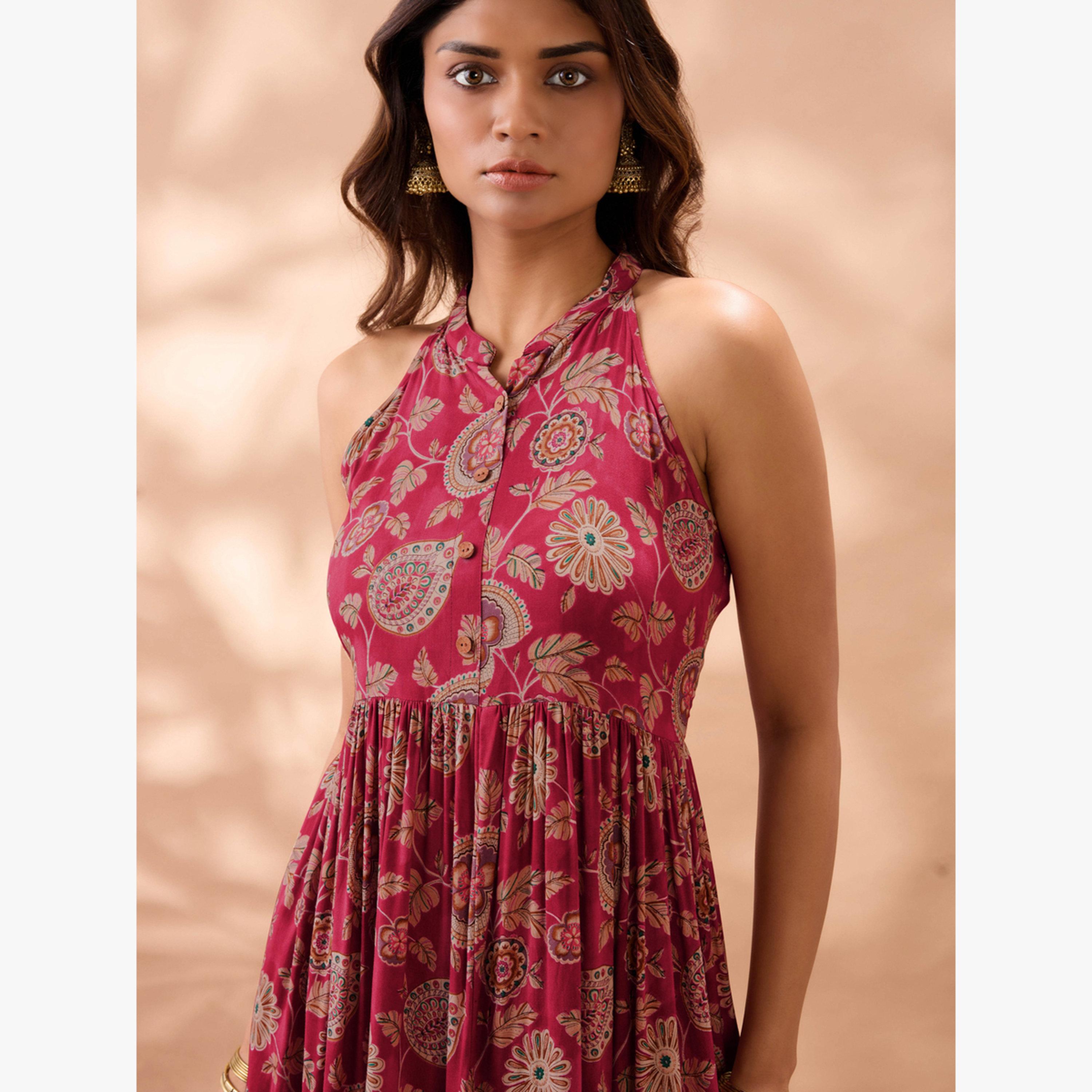 فستان طويل بطبعة زهور وياقة هولتر-women-clothing-dresses-image-5