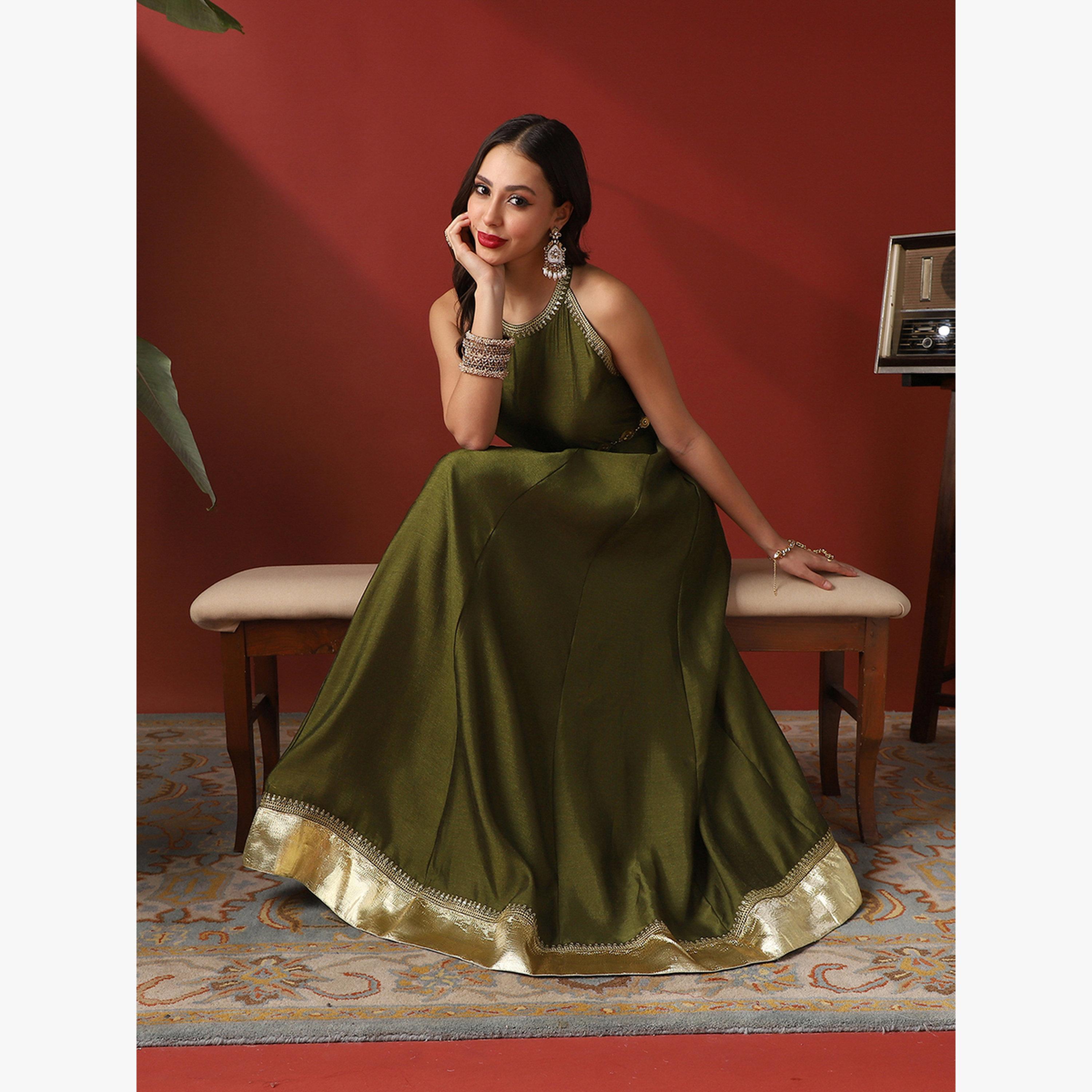 فستان طويل بياقة هولتر وحافة بتفاصيل دانتيل-women-clothing-dresses-image-5