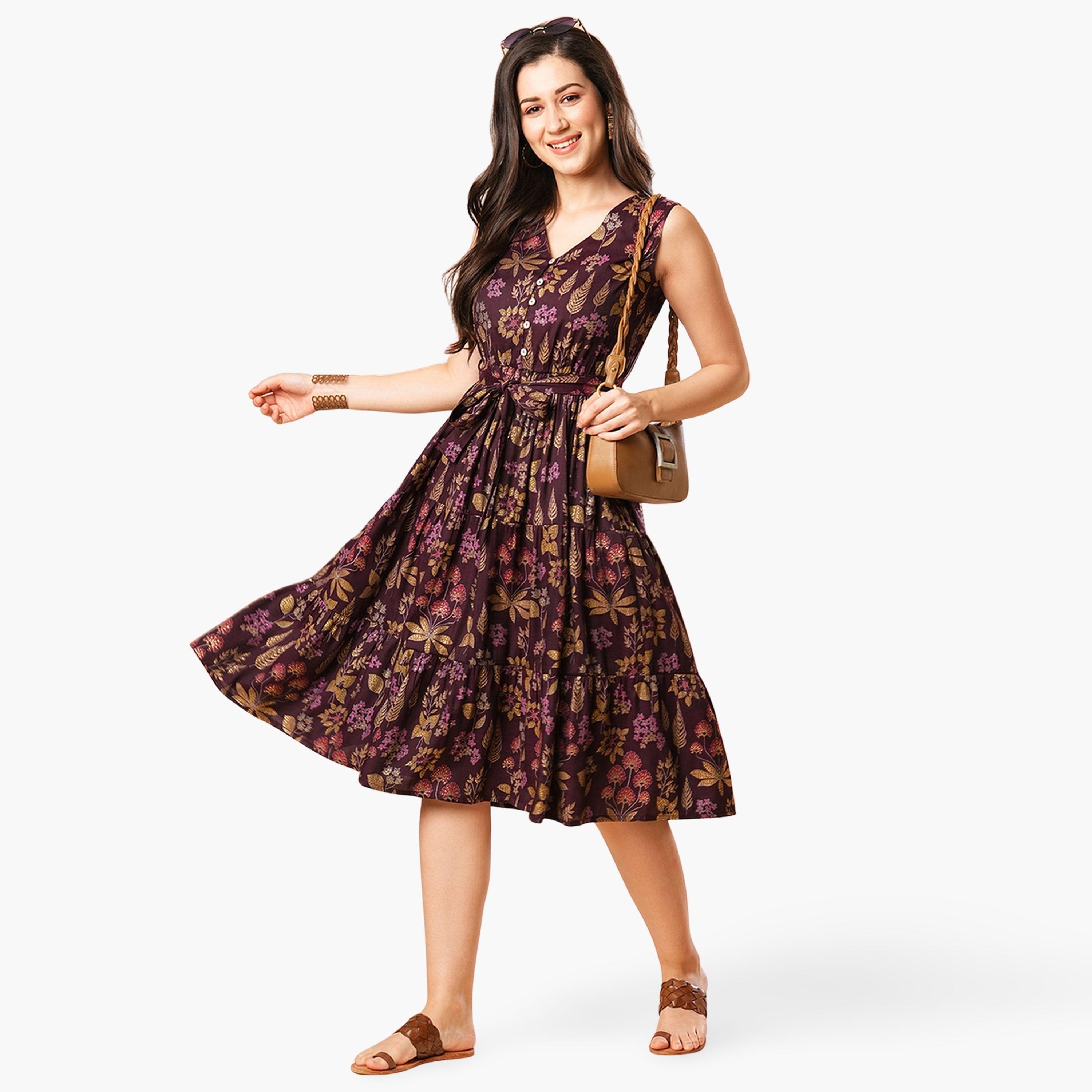 فستان بطول الركبة مزين بزهور مع رباط خصر-women-clothing-dresses-image-1